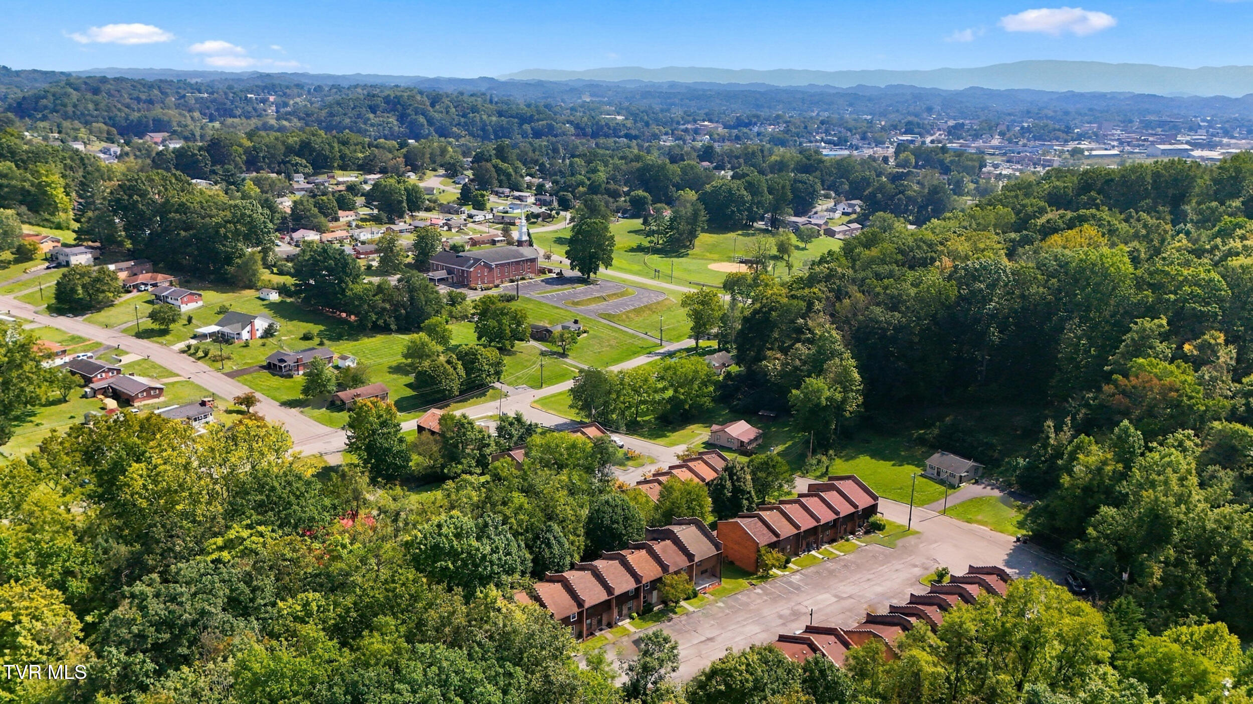 321 Emerald Drive 321
