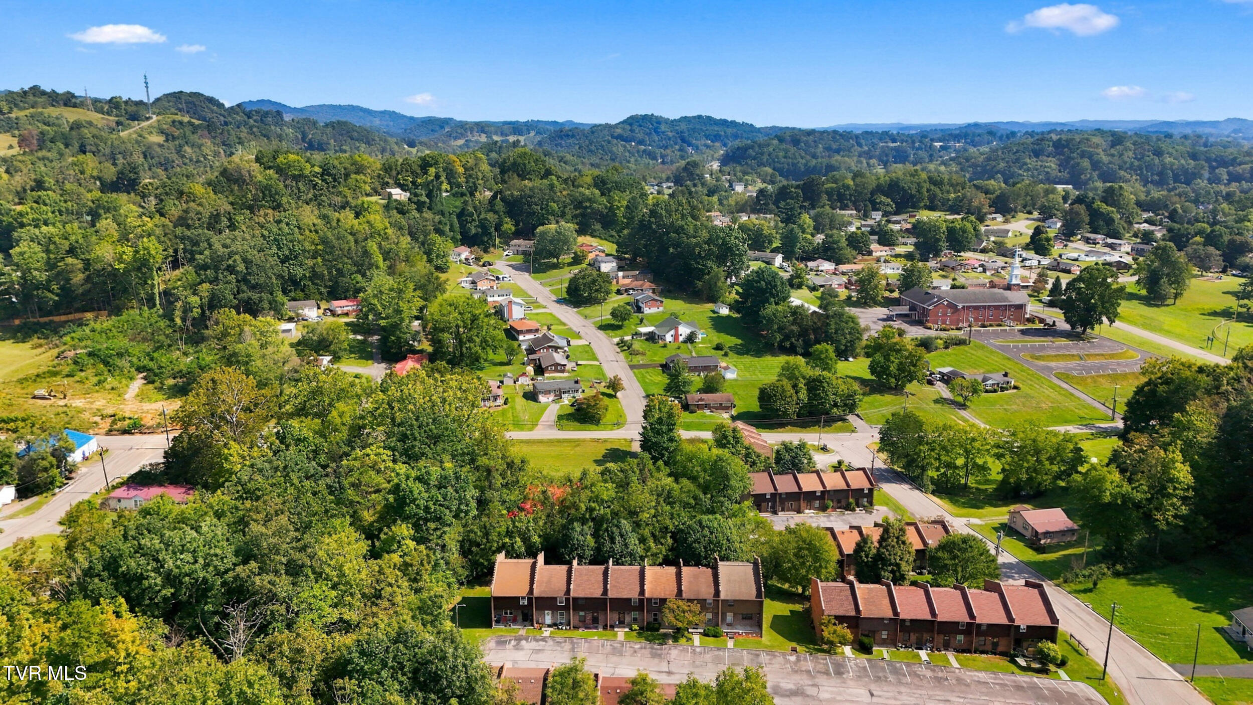 321 Emerald Drive 321