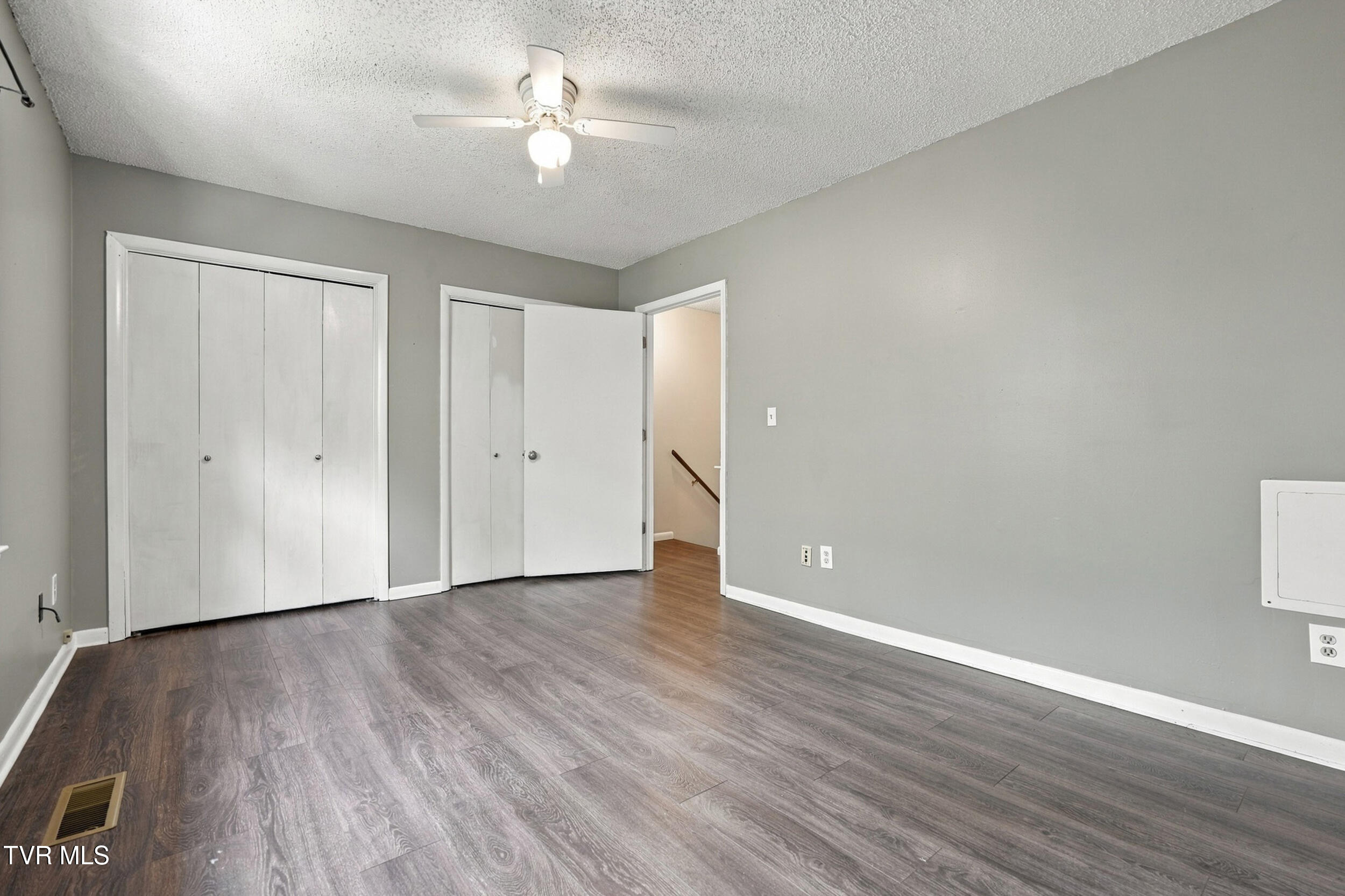321 Emerald Drive 321