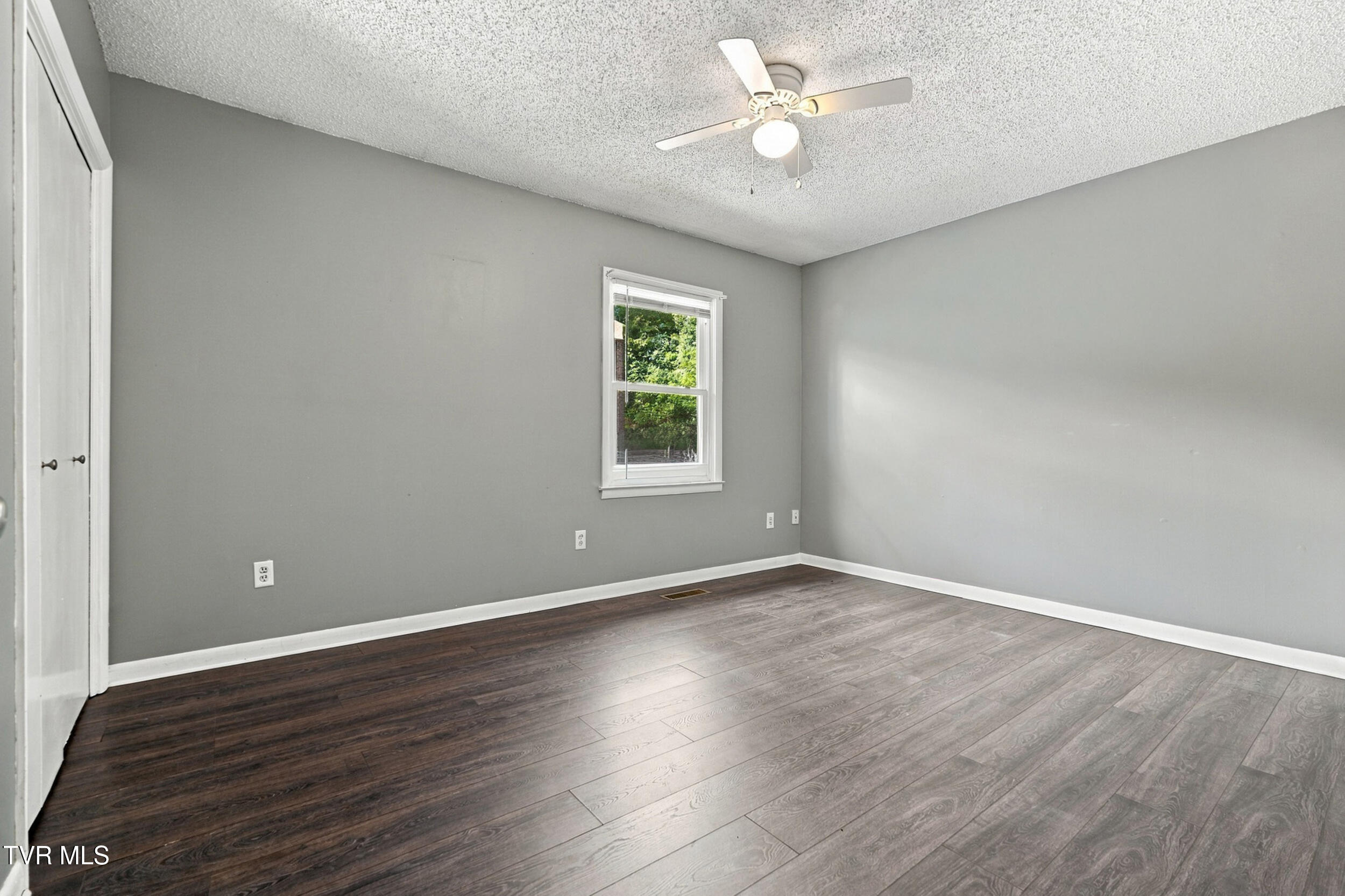 321 Emerald Drive 321