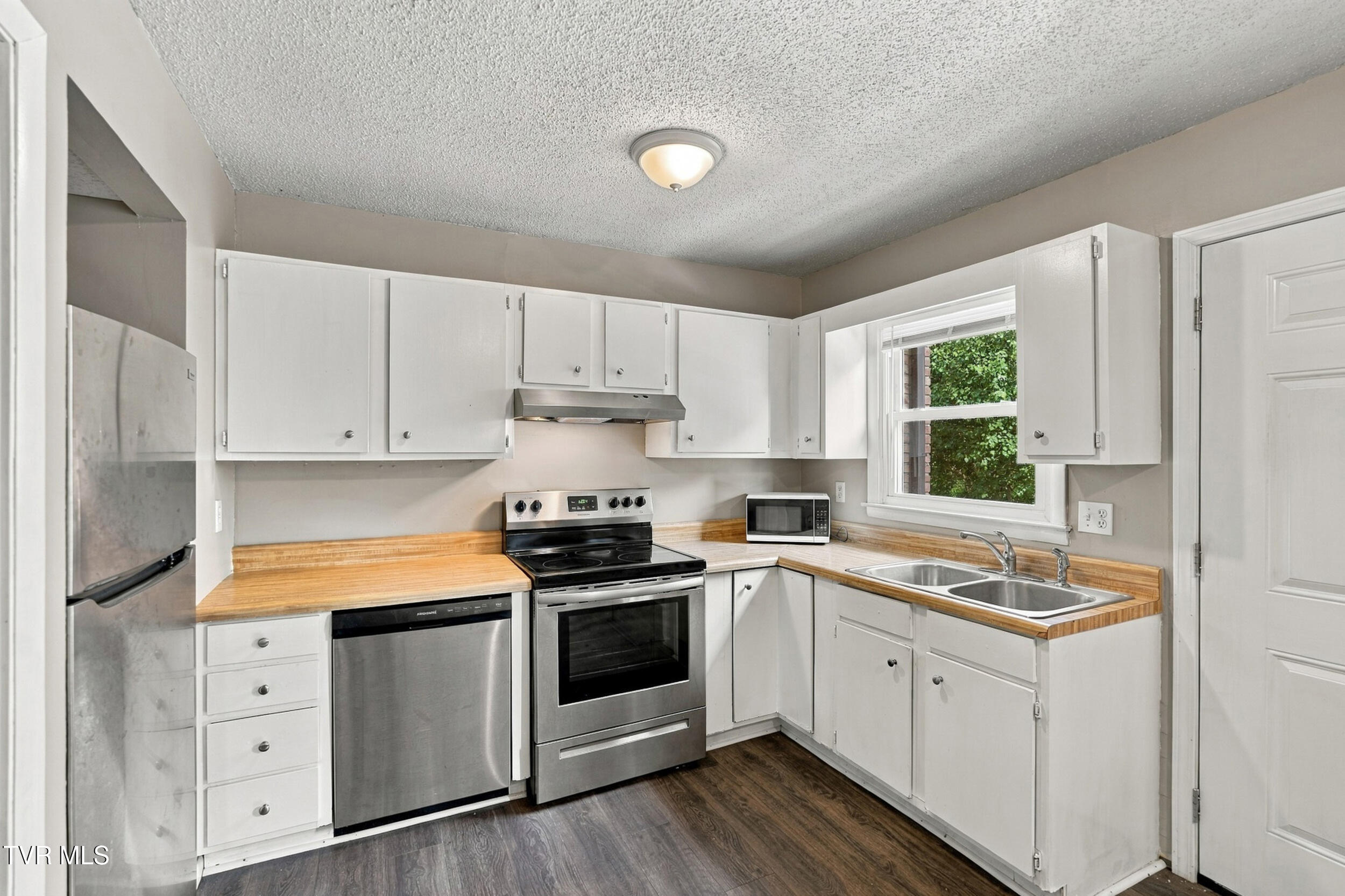 321 Emerald Drive 321