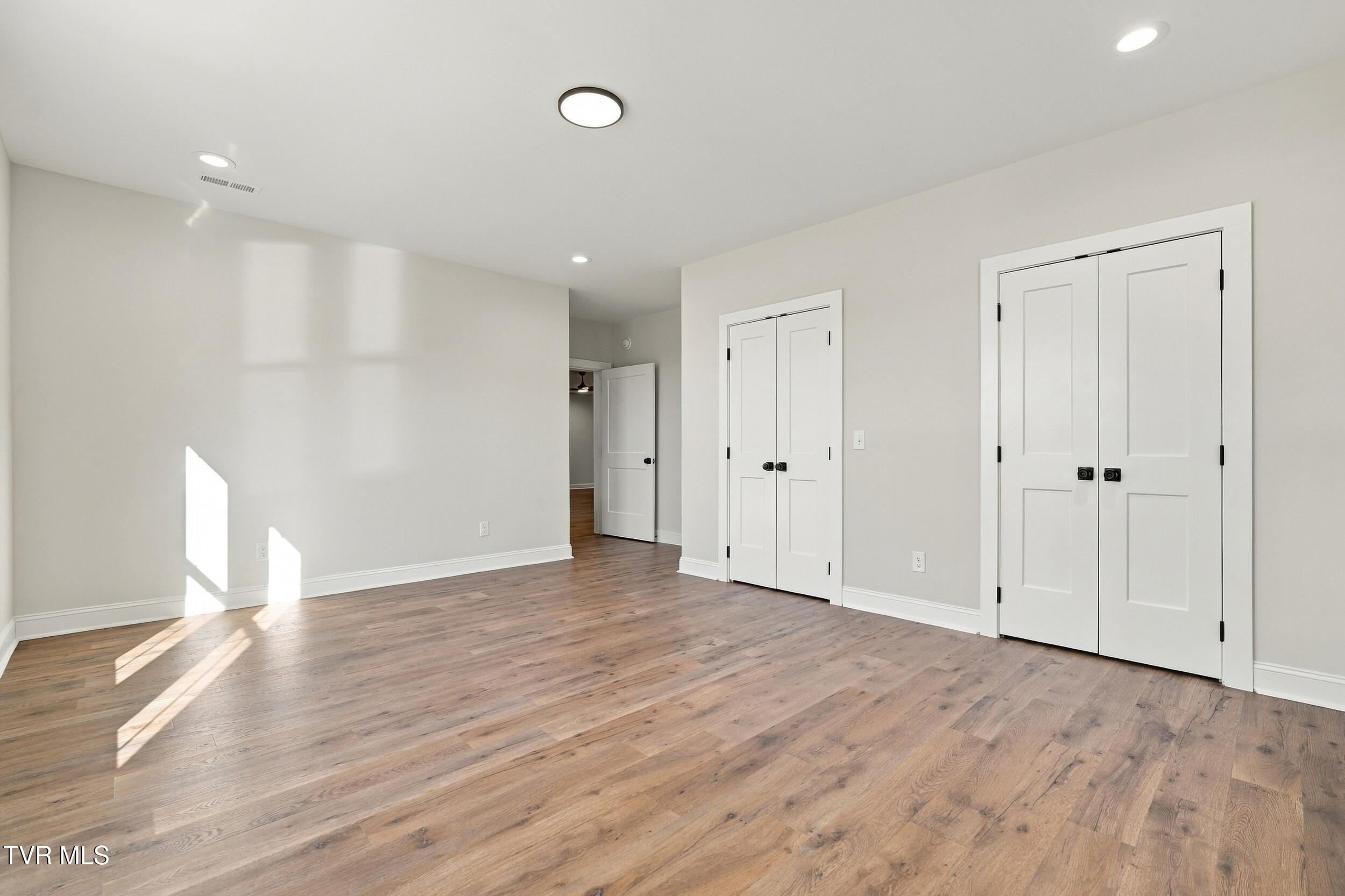 880 Granby Road