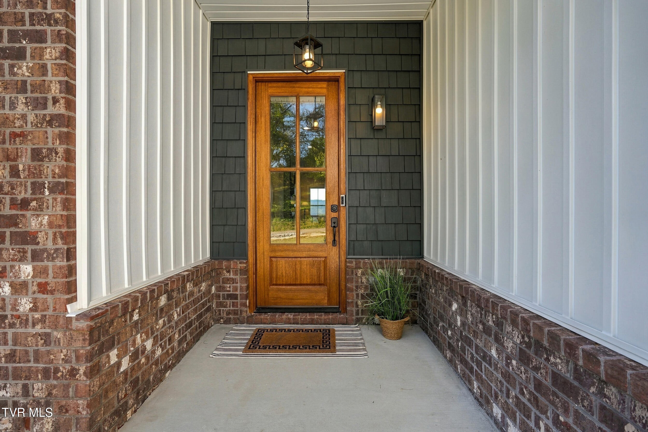 880 Granby Road