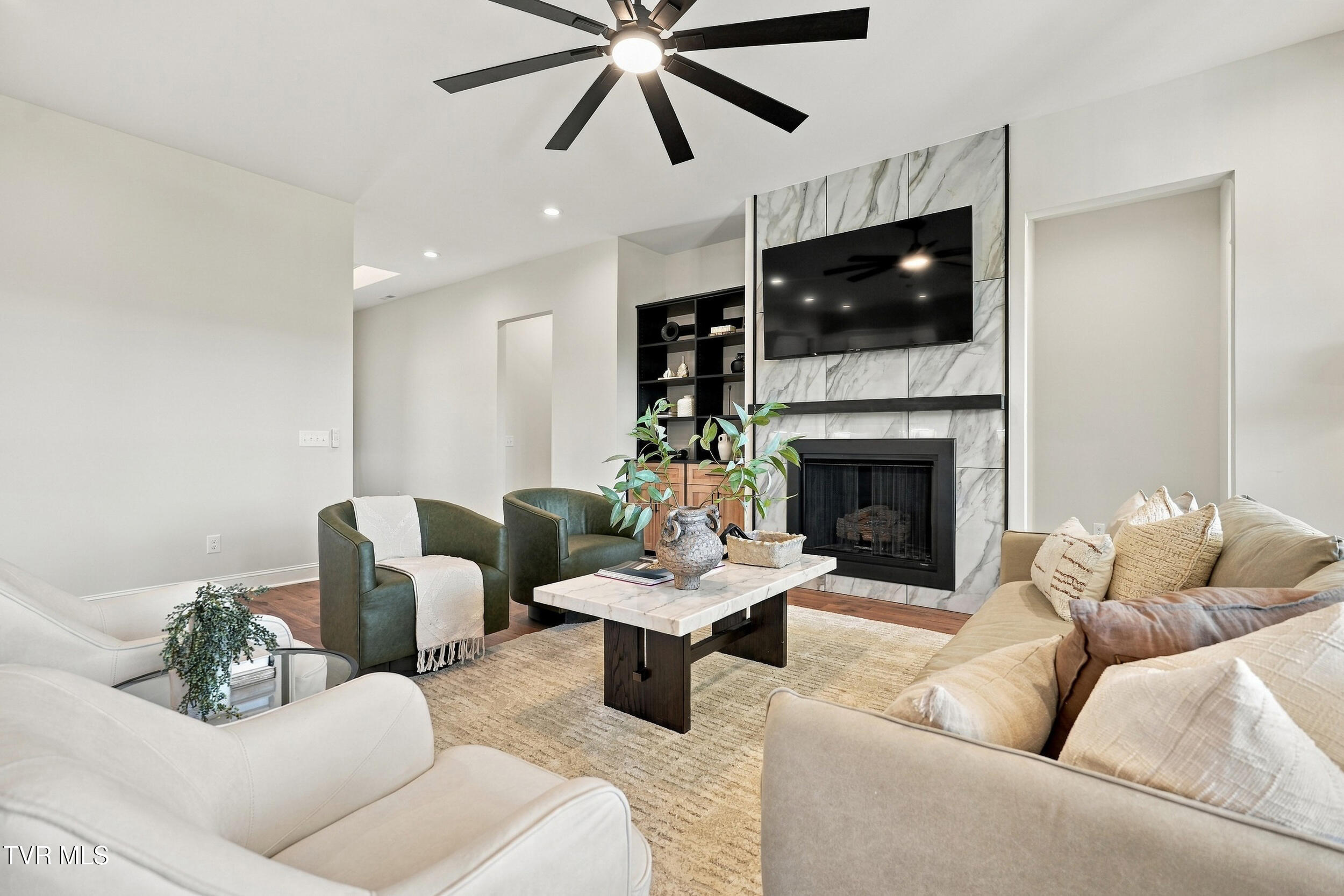 880 Granby Road