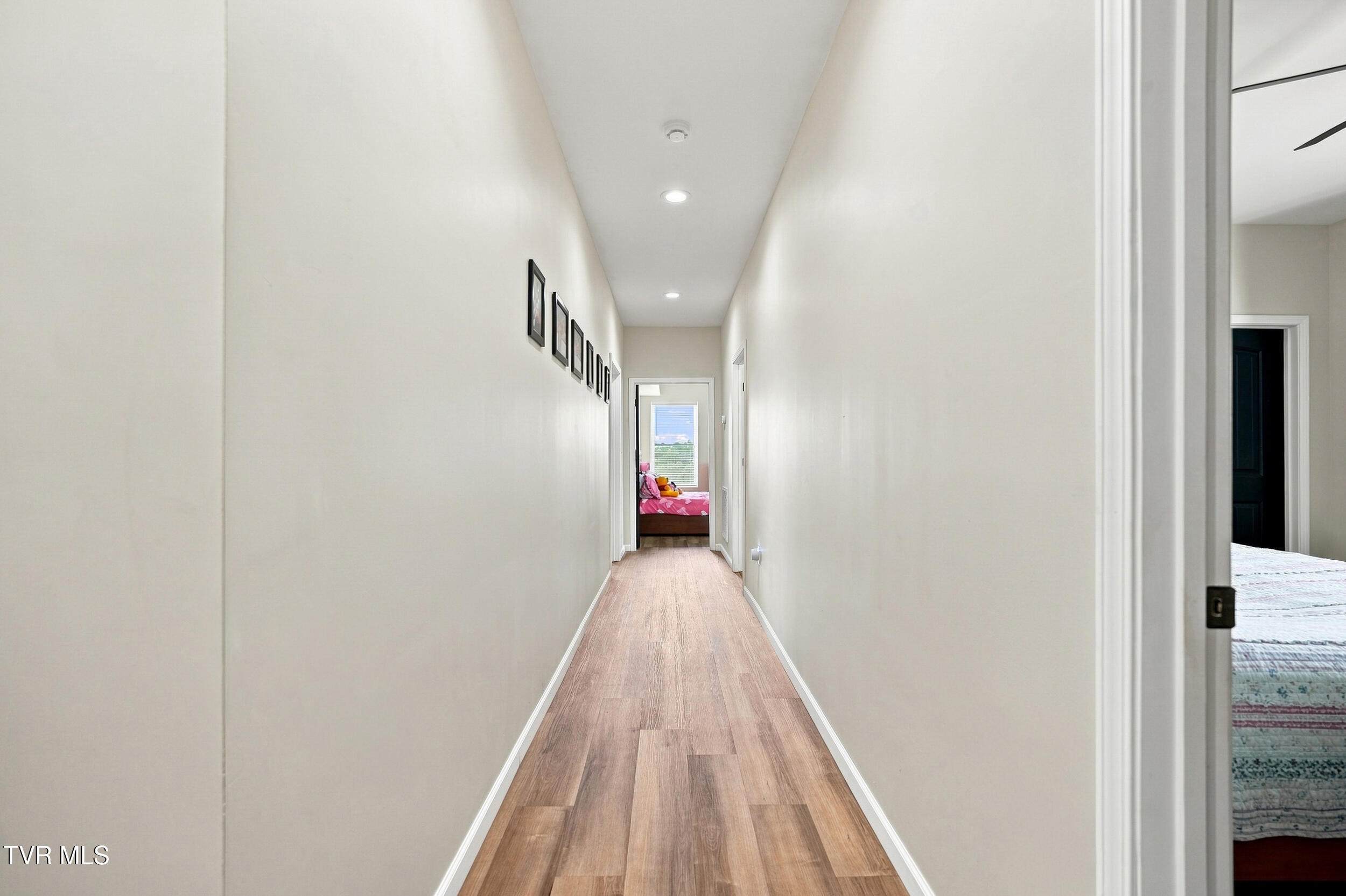 245 Hooker Road