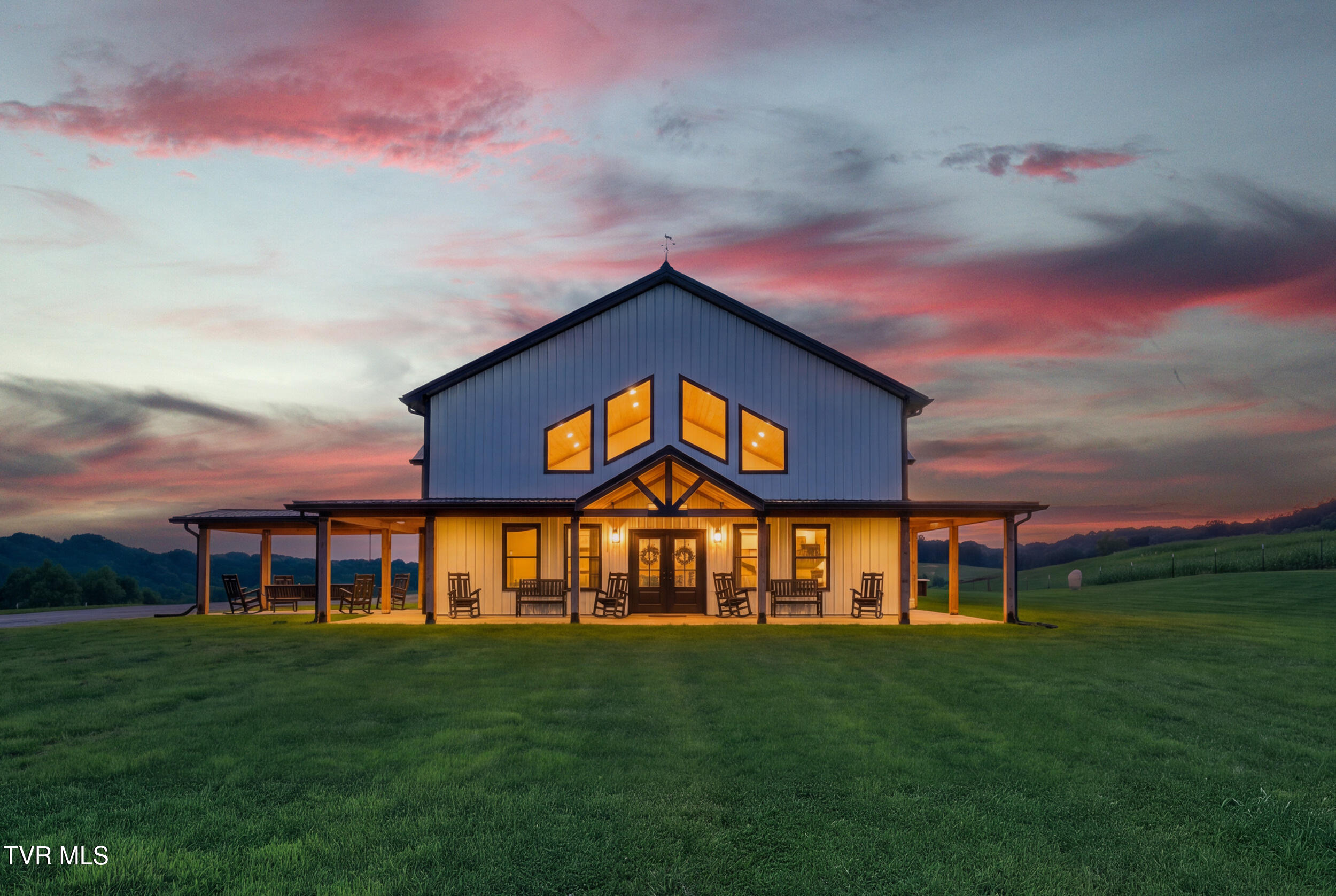 245 Hooker Road