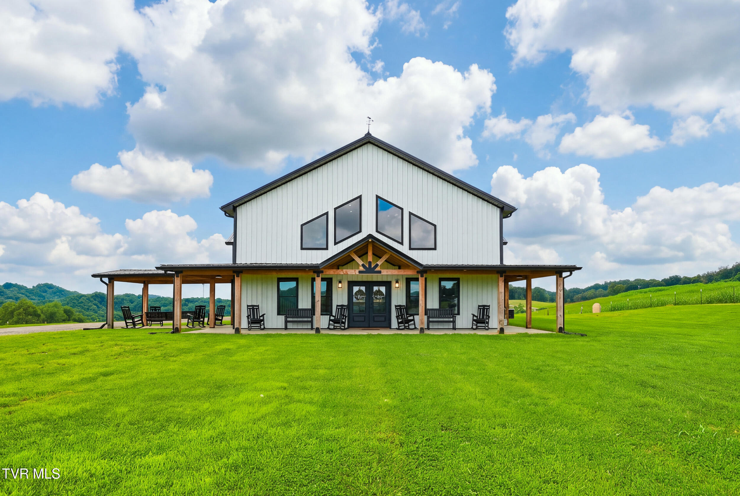 245 Hooker Road