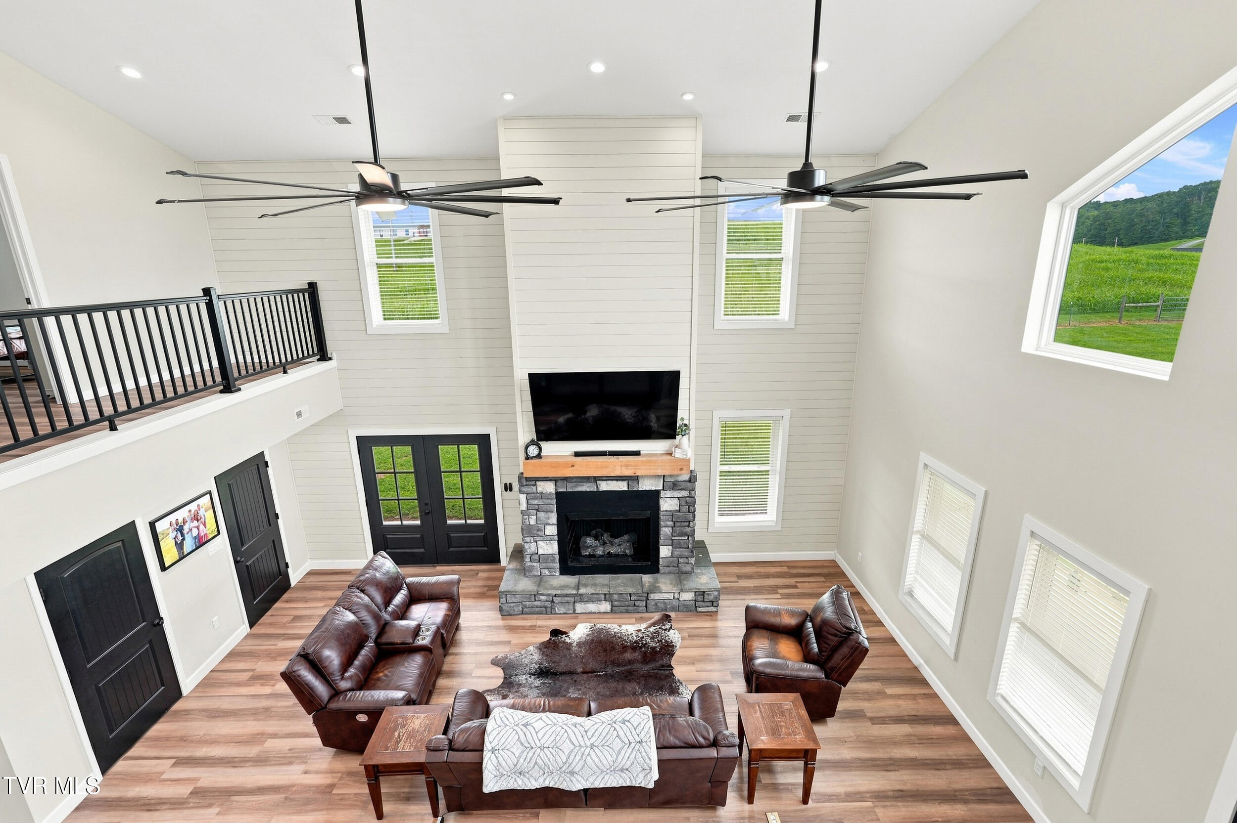 245 Hooker Road