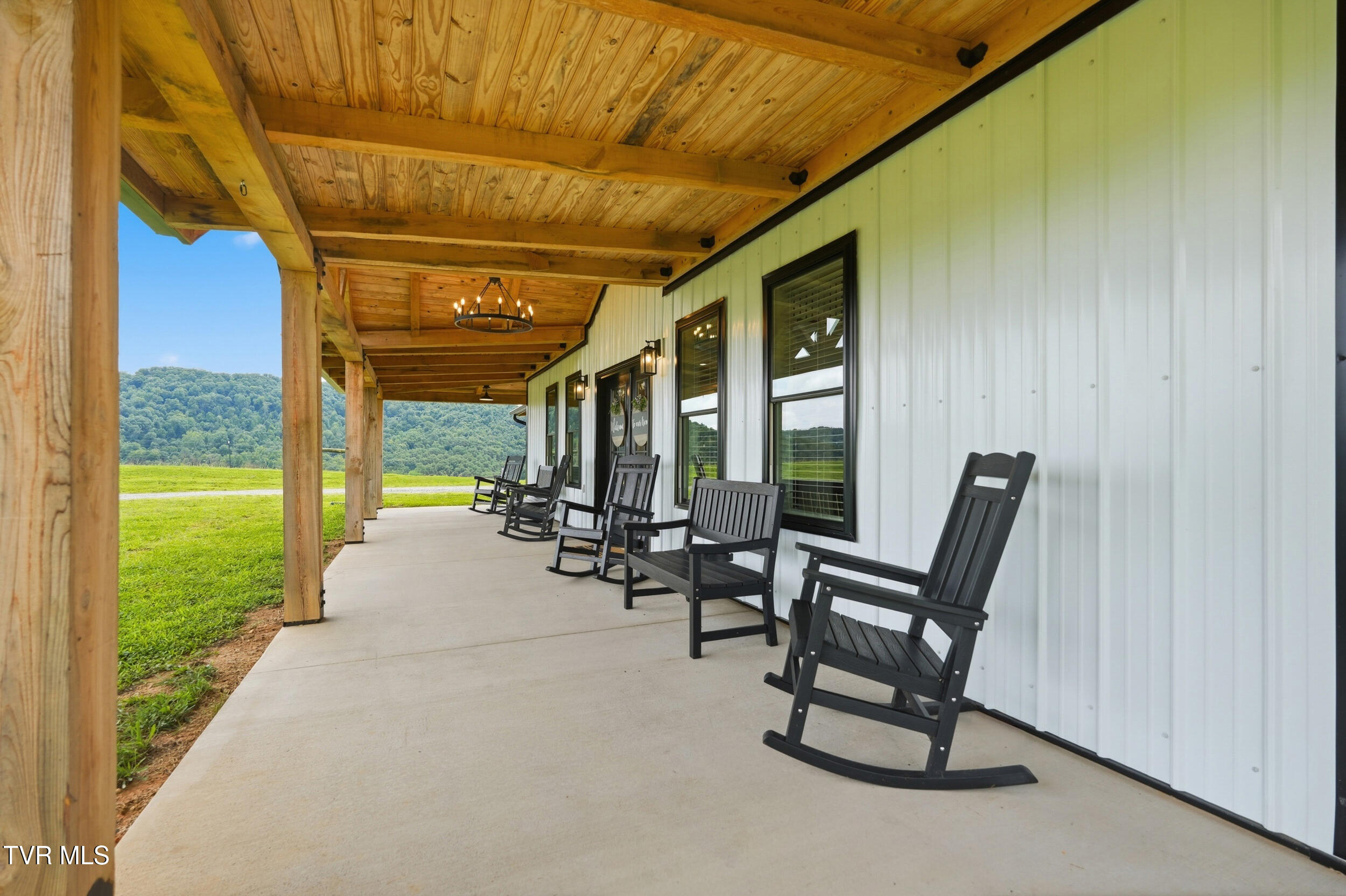 245 Hooker Road
