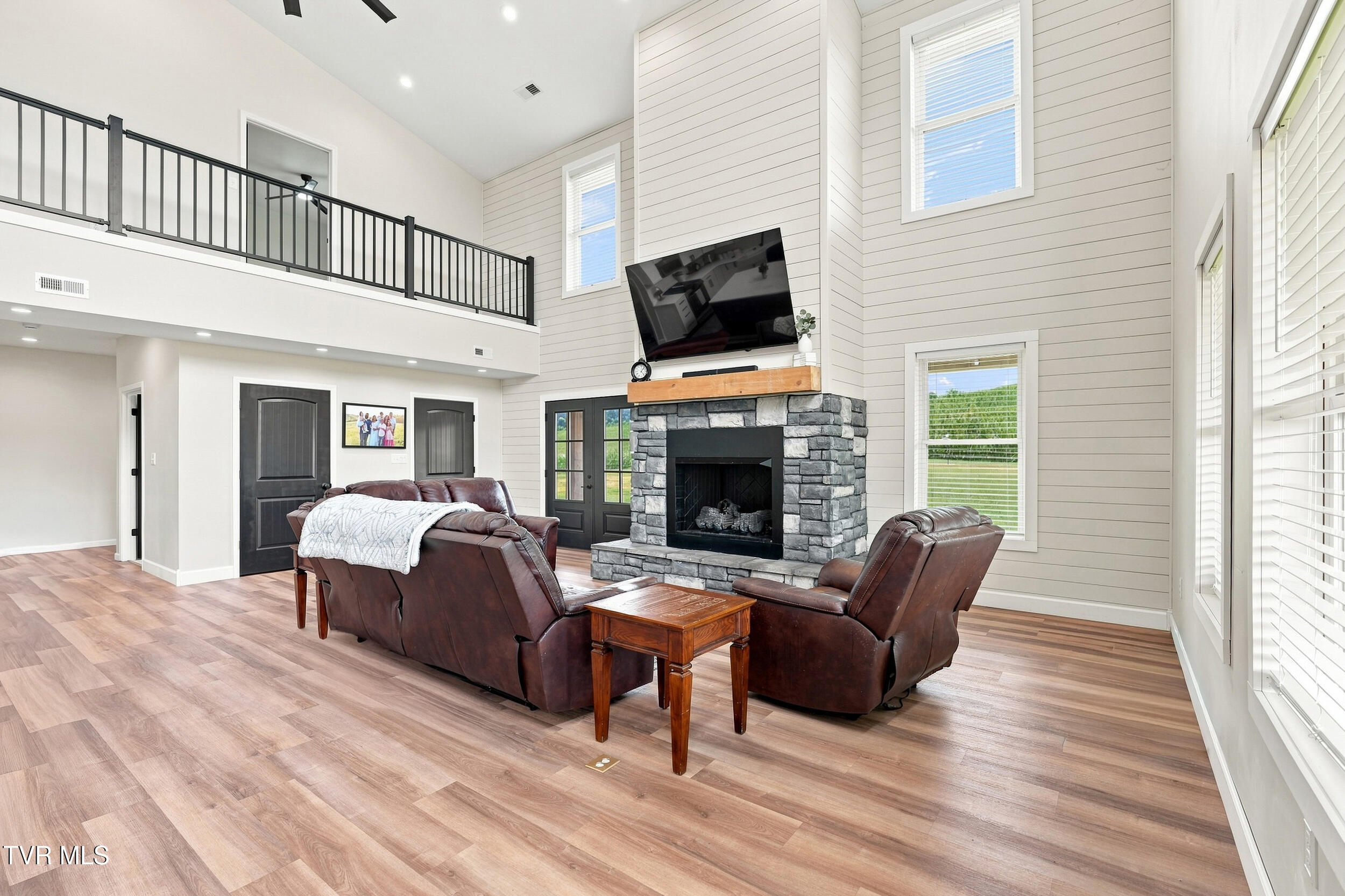 245 Hooker Road