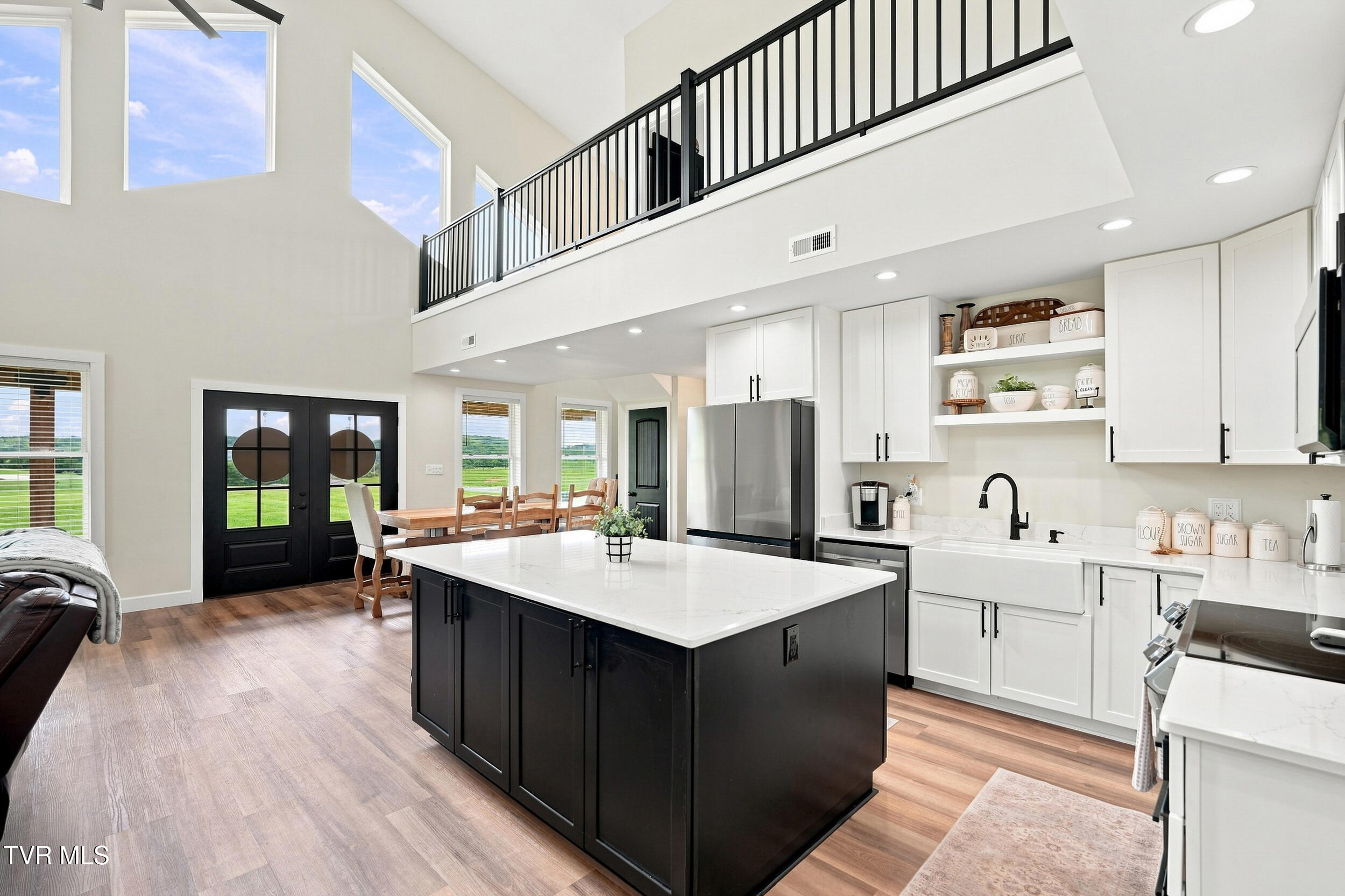 245 Hooker Road