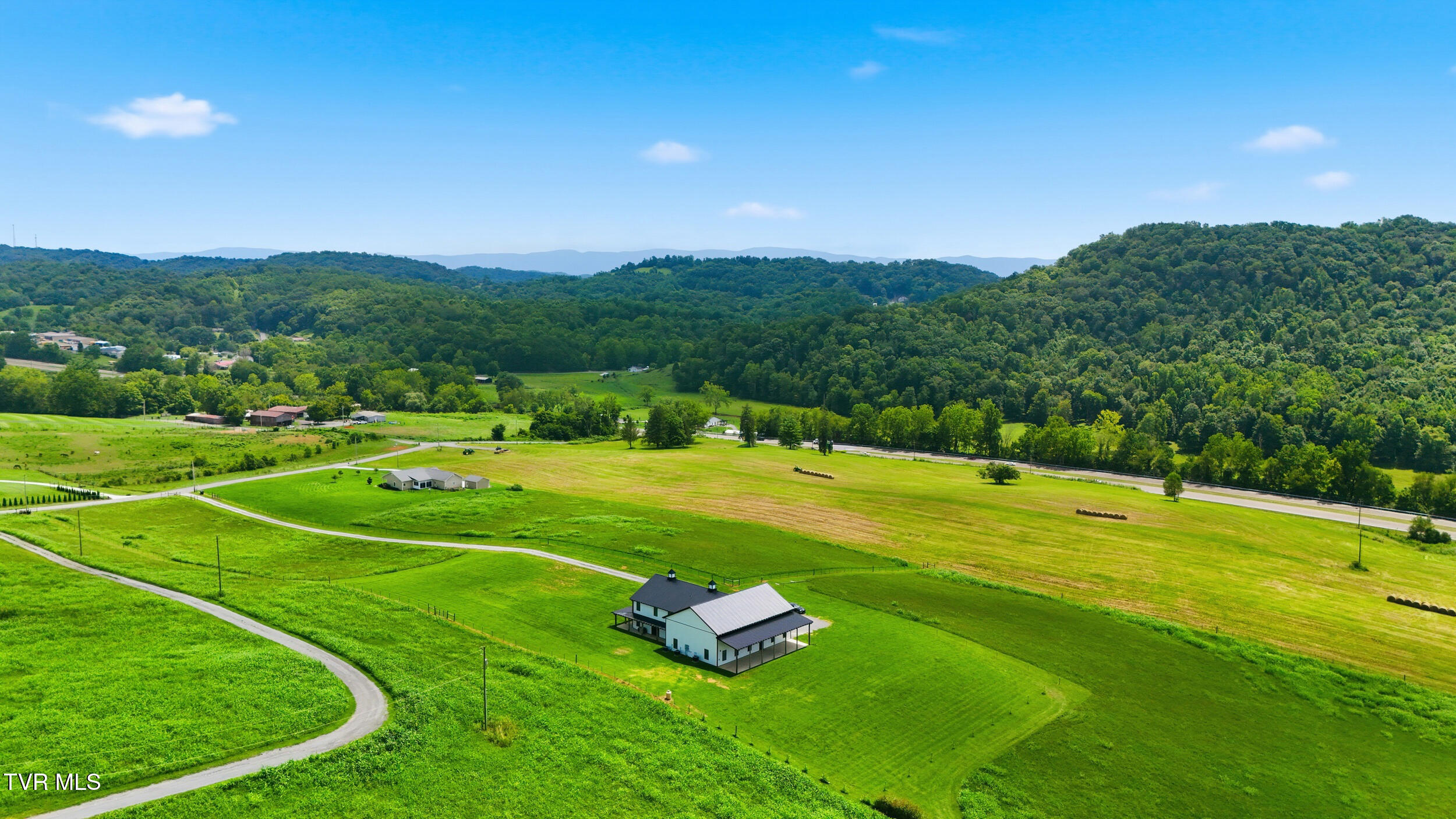 245 Hooker Road
