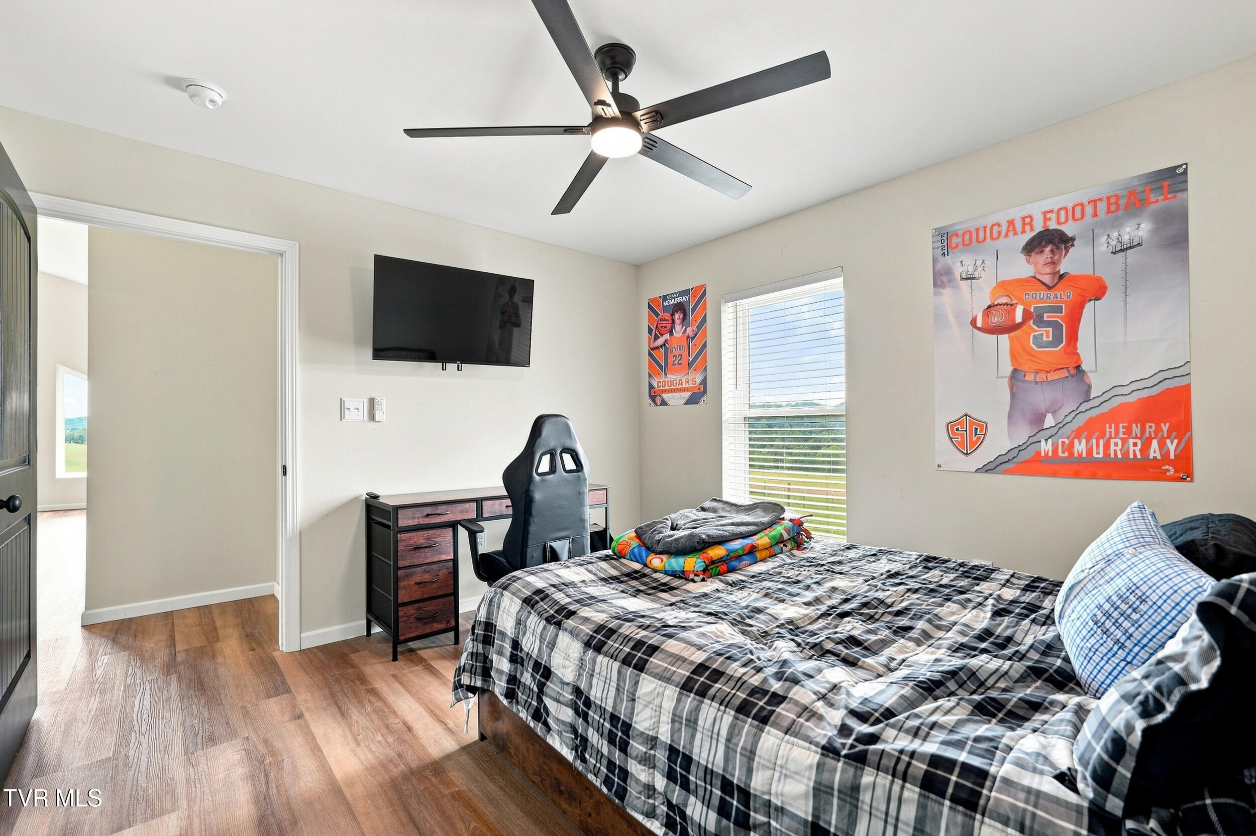 245 Hooker Road