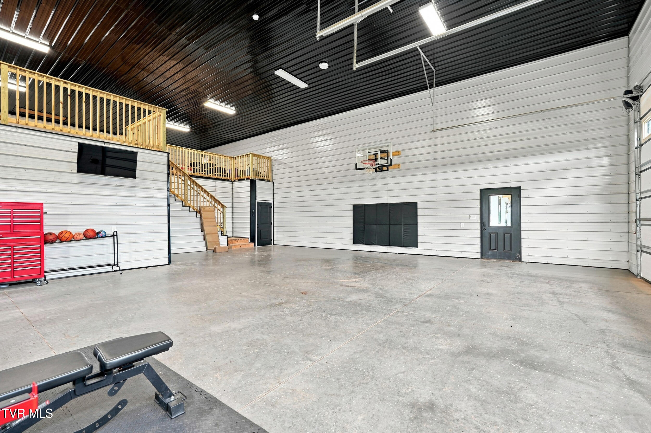 245 Hooker Road