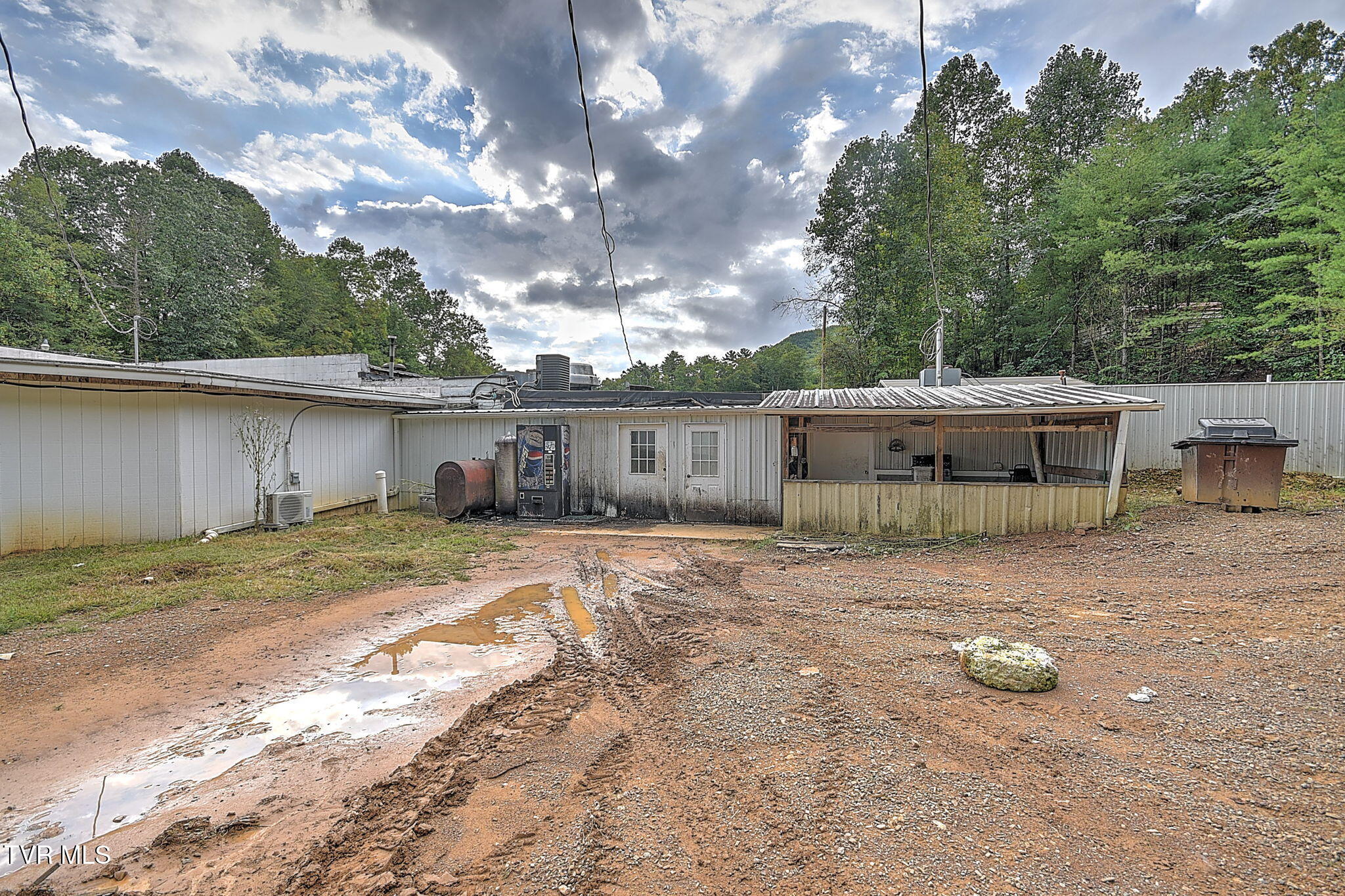 3266 Highway 321