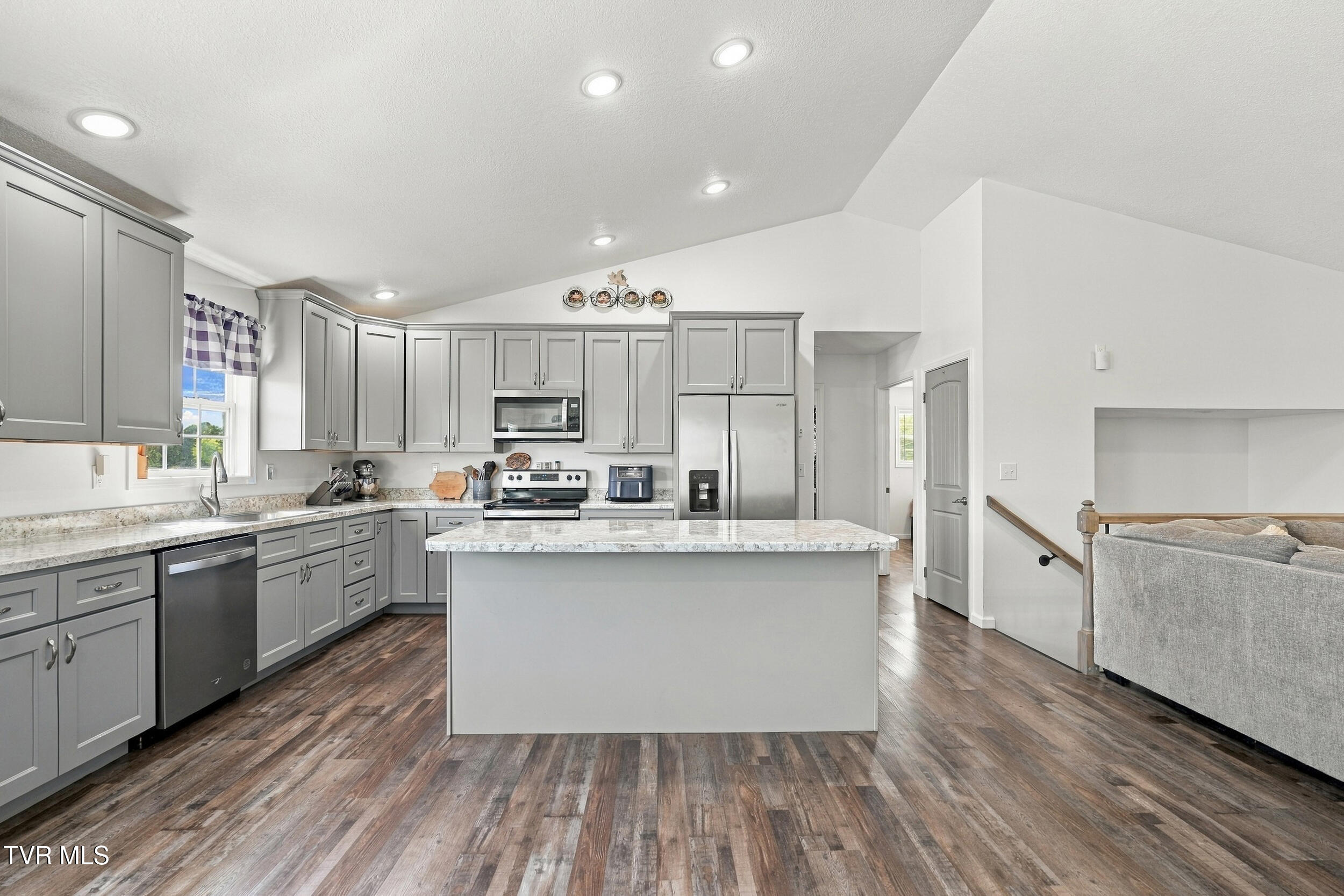135 Sunnyside Road