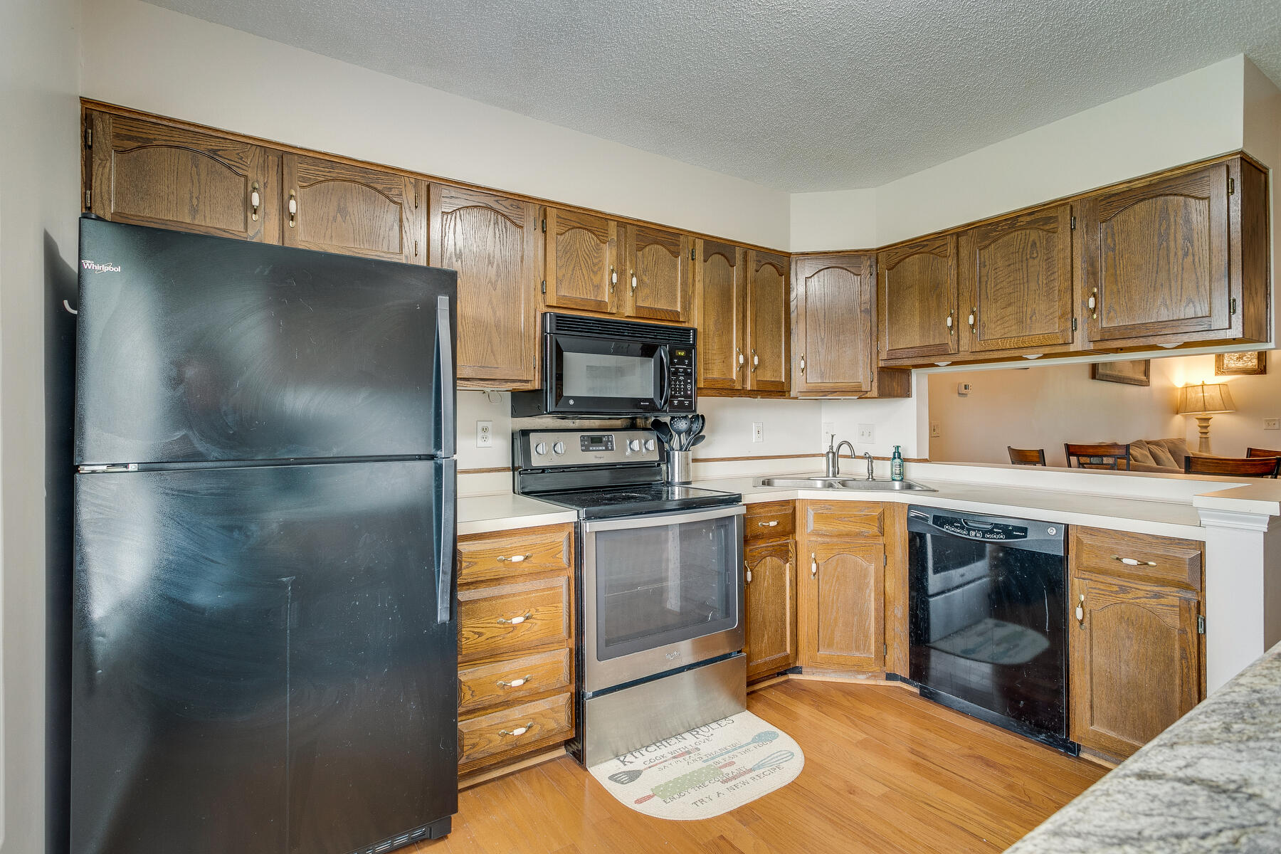 100 Wonderland Drive, 2c