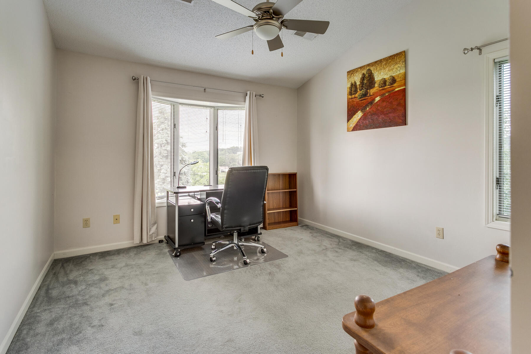 100 Wonderland Drive, 2c