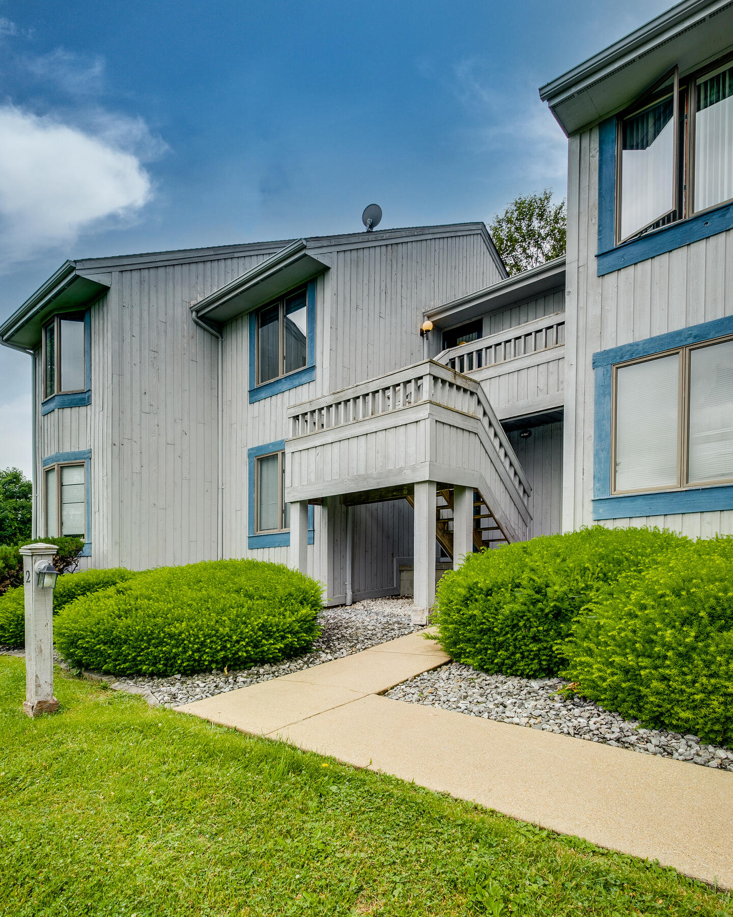 100 Wonderland Drive, 2c