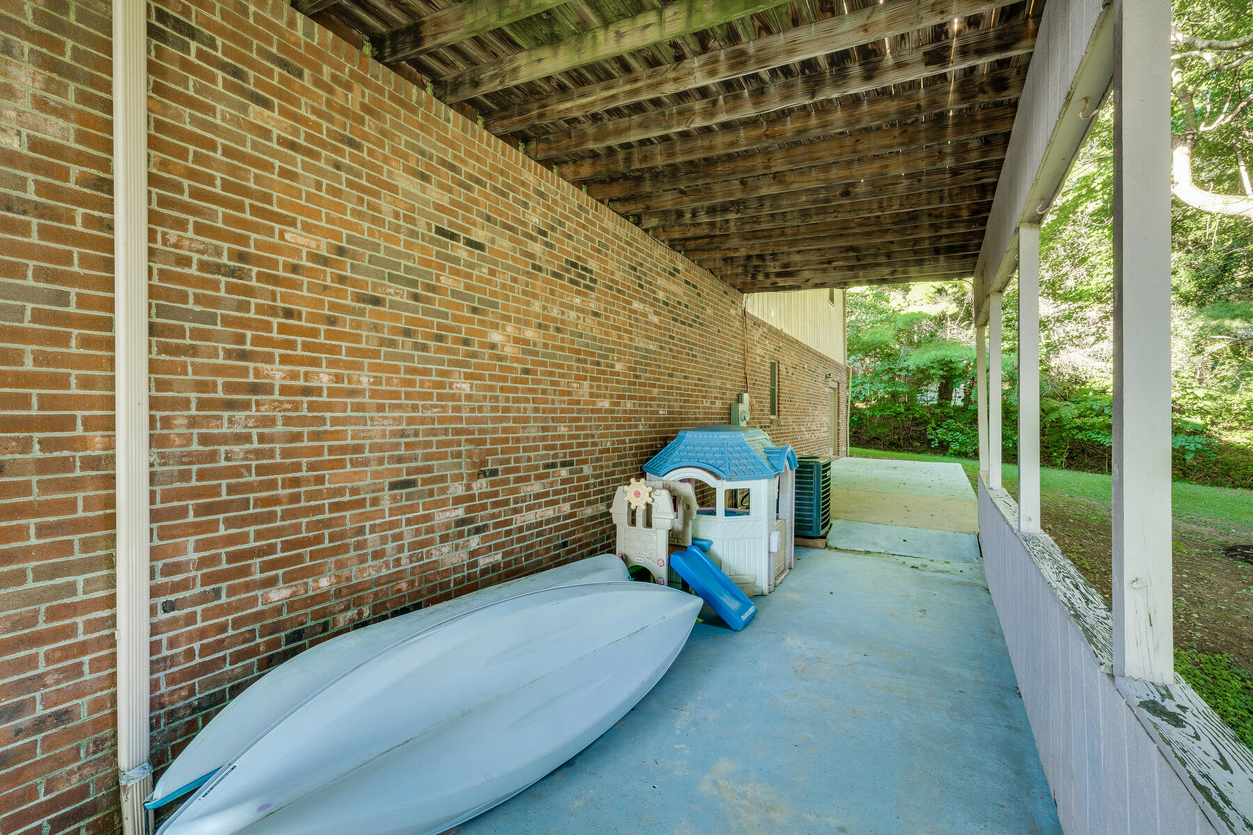 220 Longview Drive