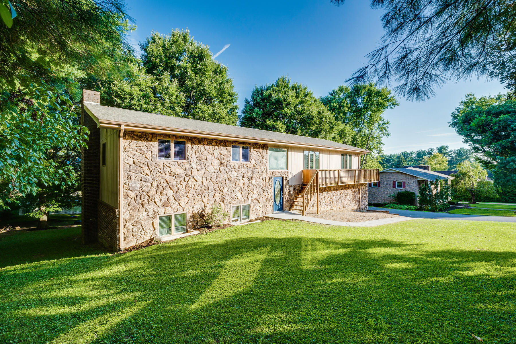 220 Longview Drive