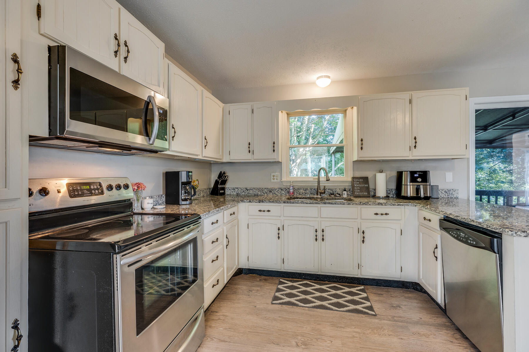 220 Longview Drive