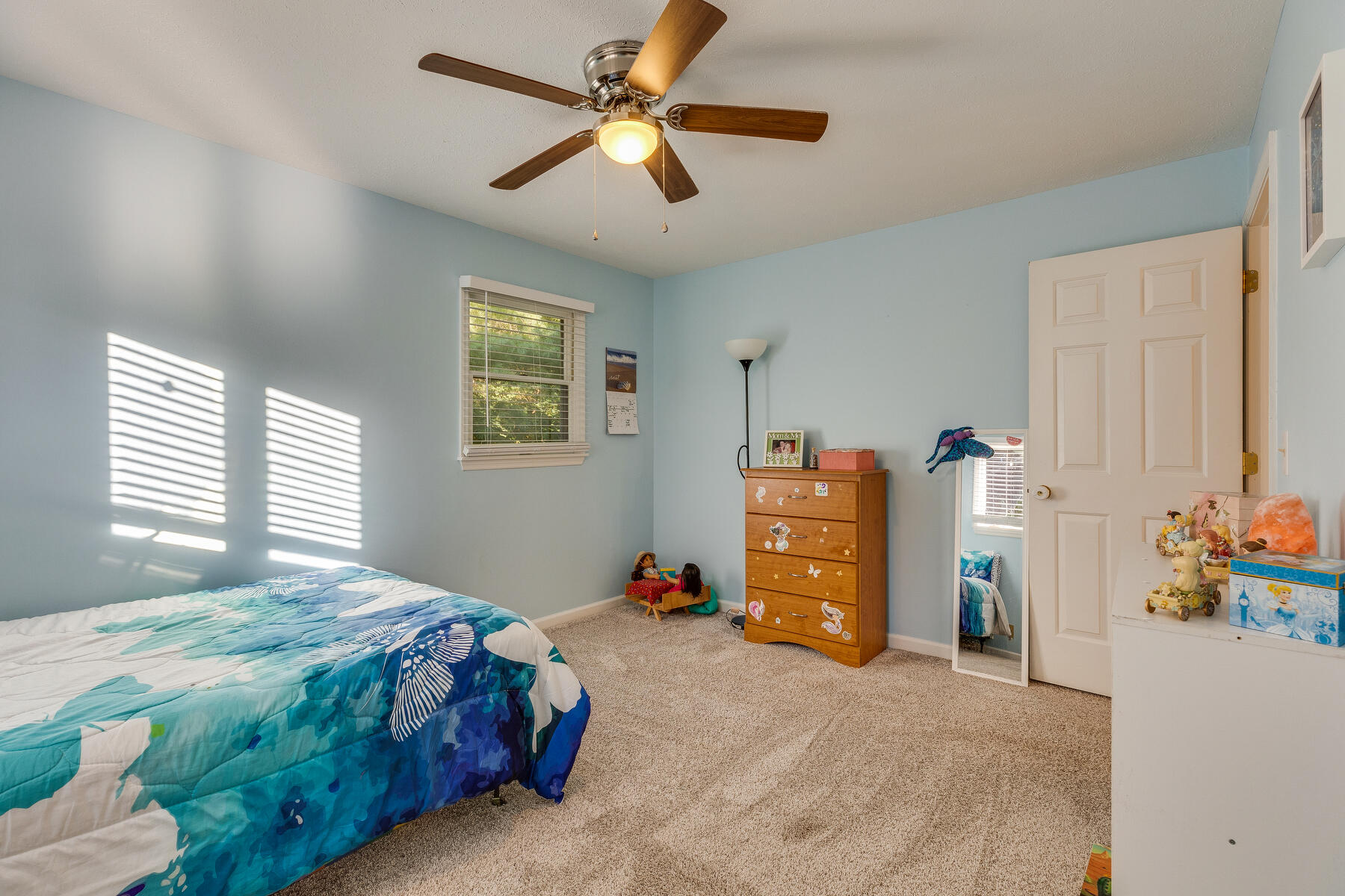 220 Longview Drive