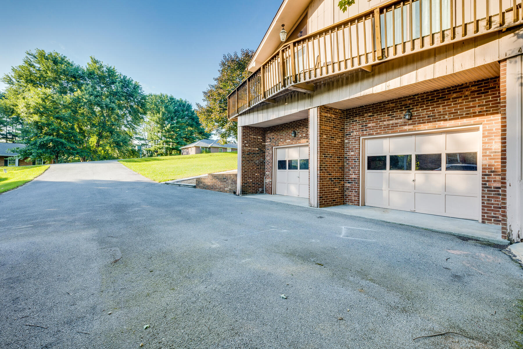 220 Longview Drive