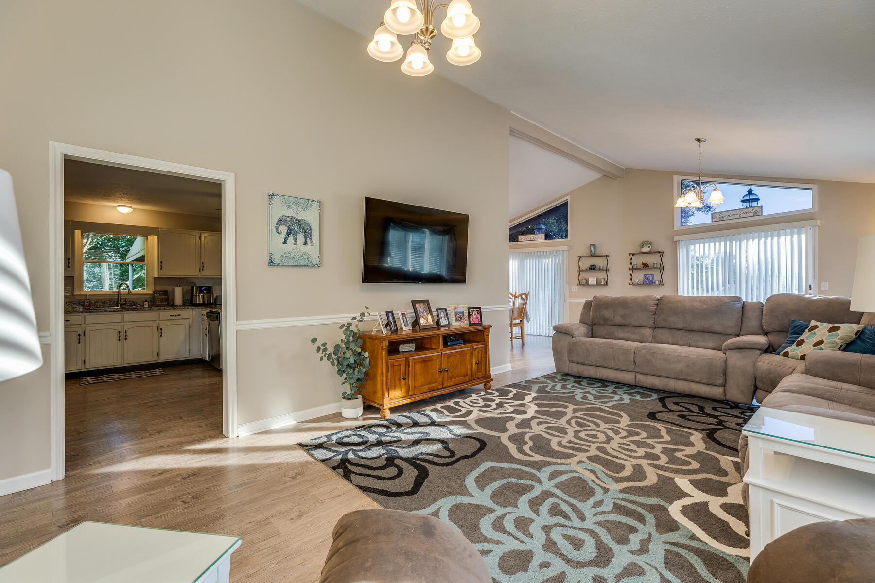 220 Longview Drive