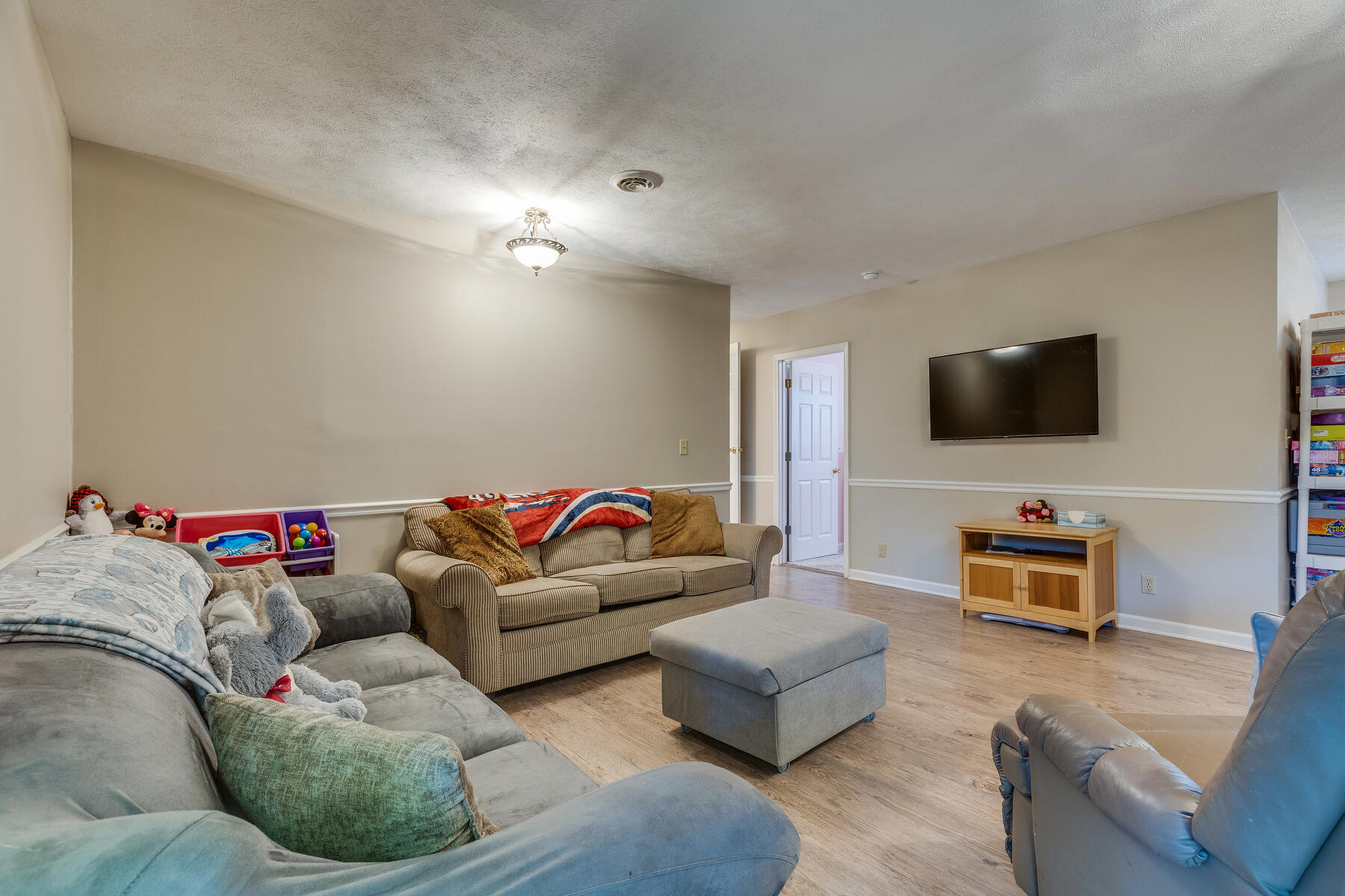 220 Longview Drive
