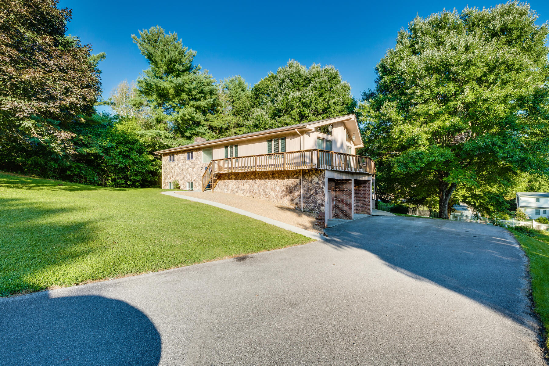 220 Longview Drive