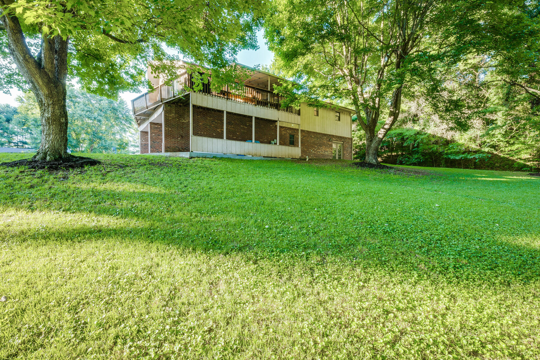 220 Longview Drive