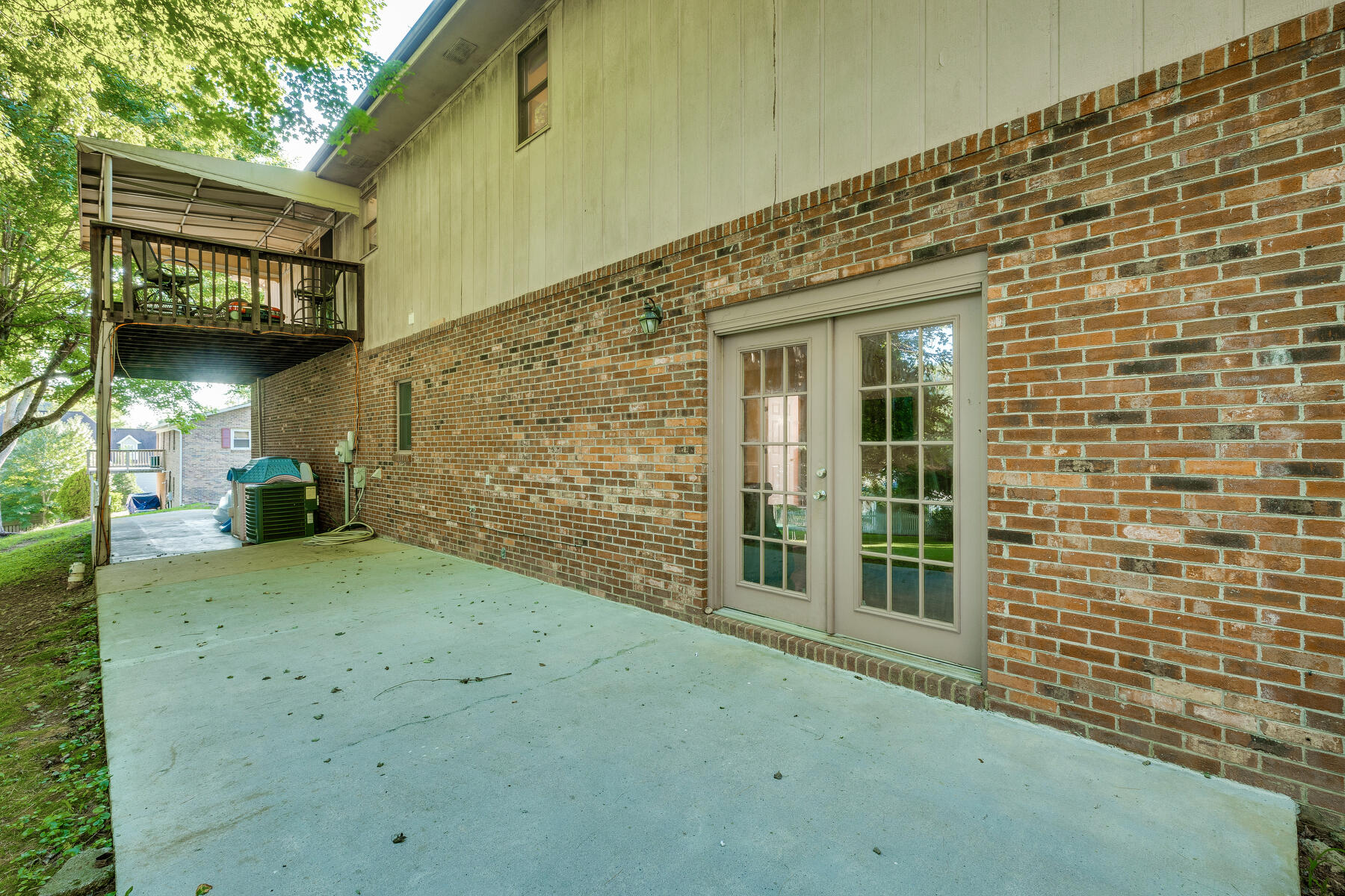 220 Longview Drive