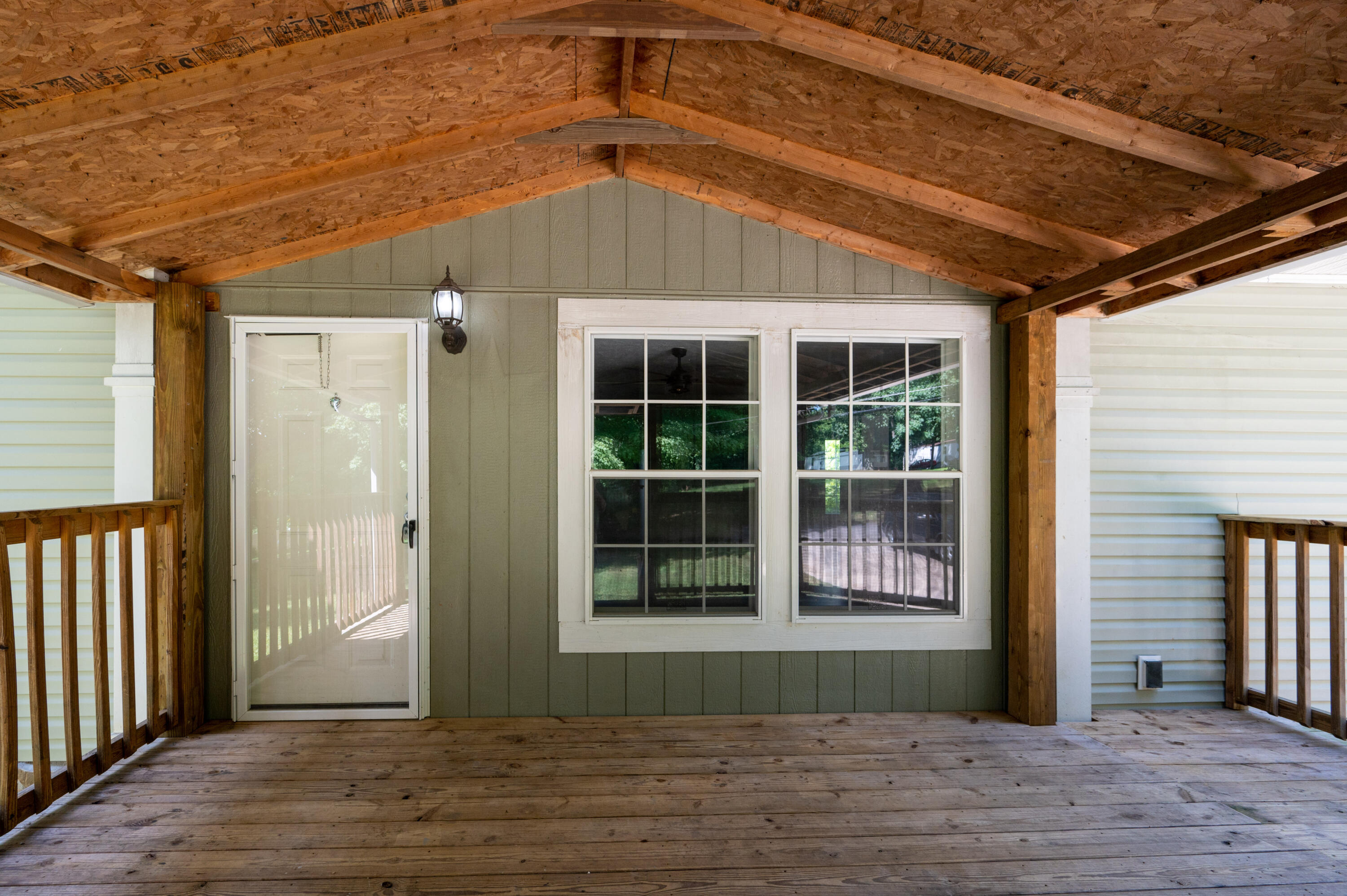 115 Leland Lane