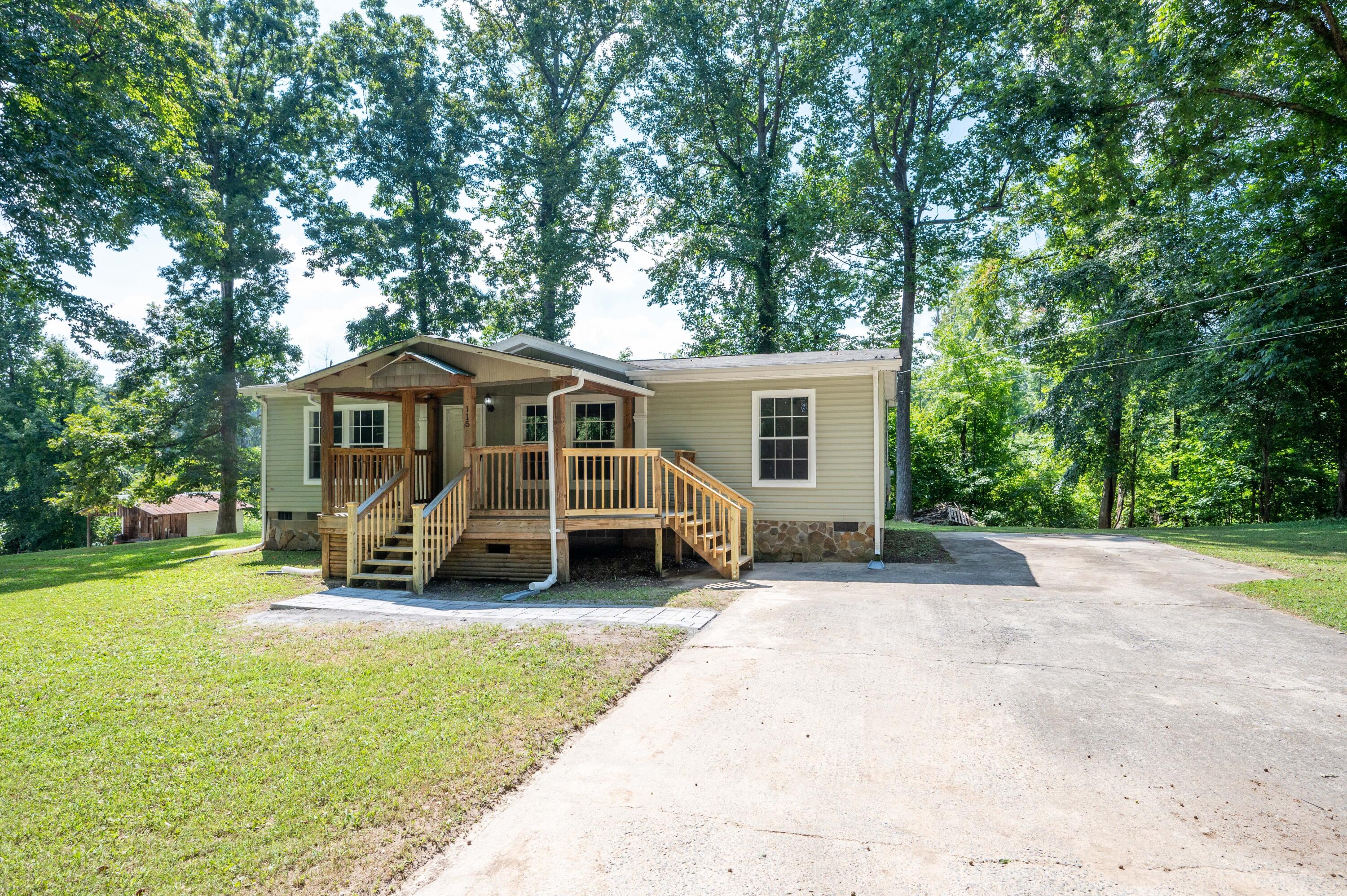 115 Leland Lane
