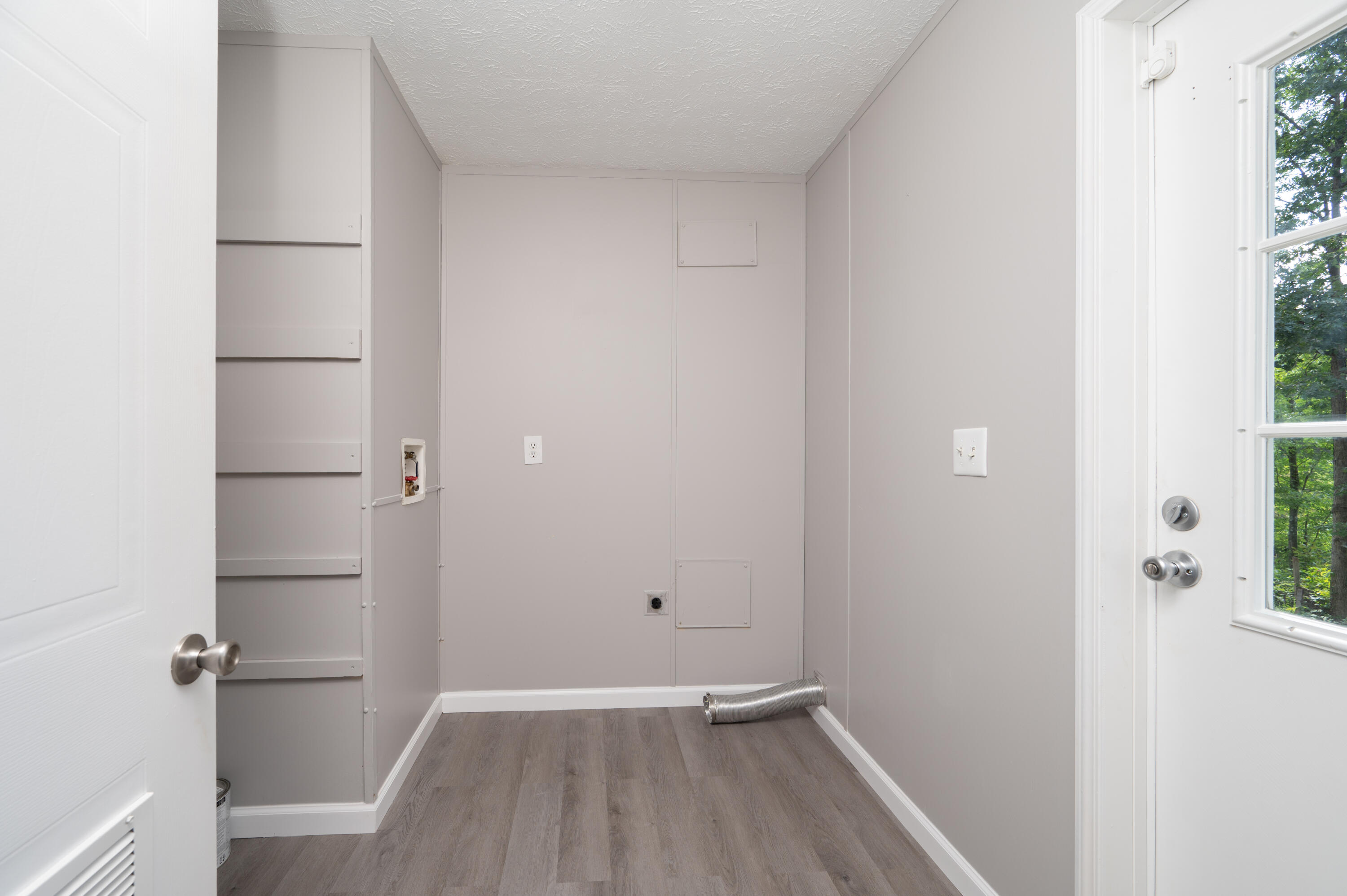 115 Leland Lane