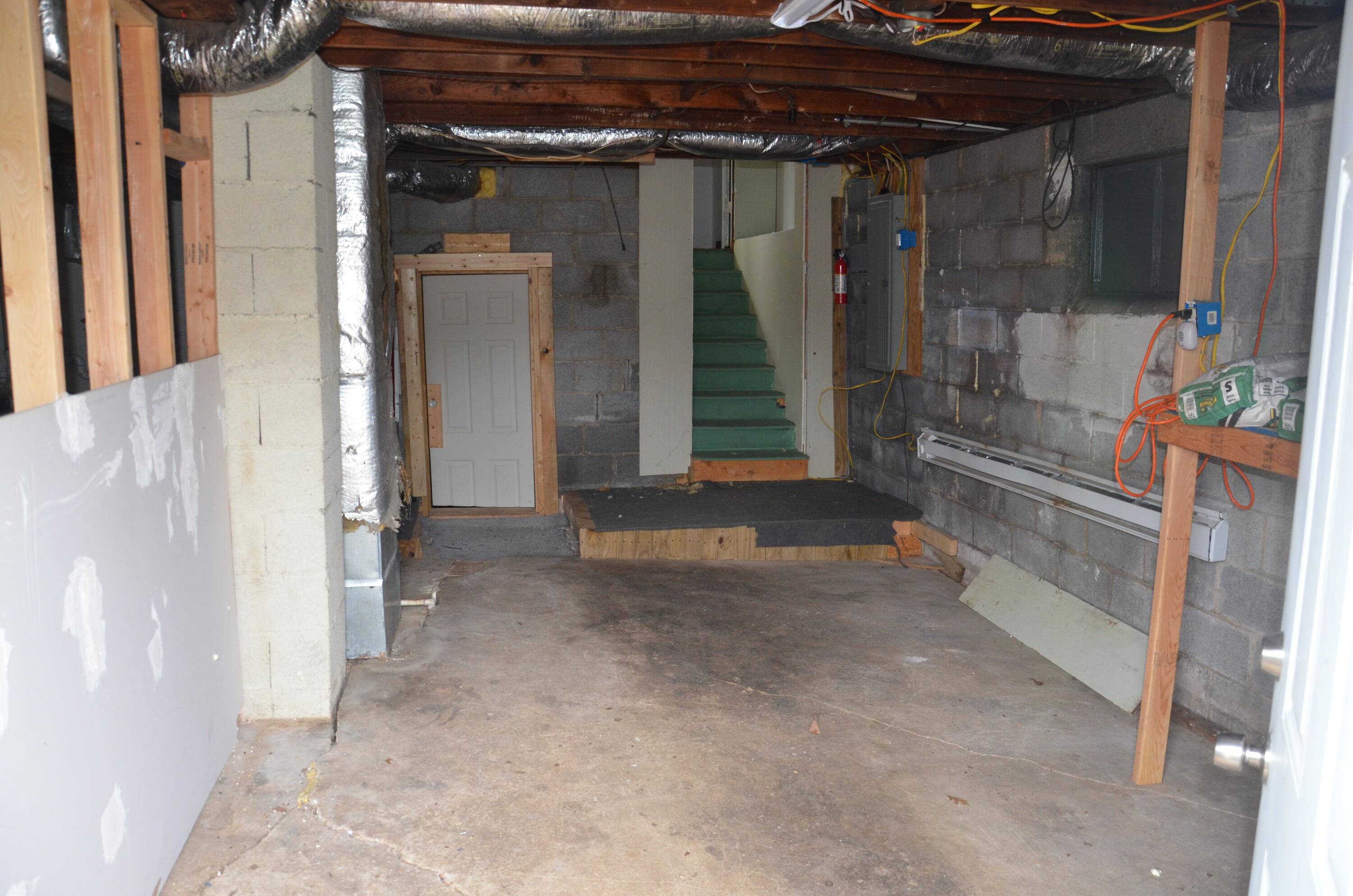 1048 Cooper Street