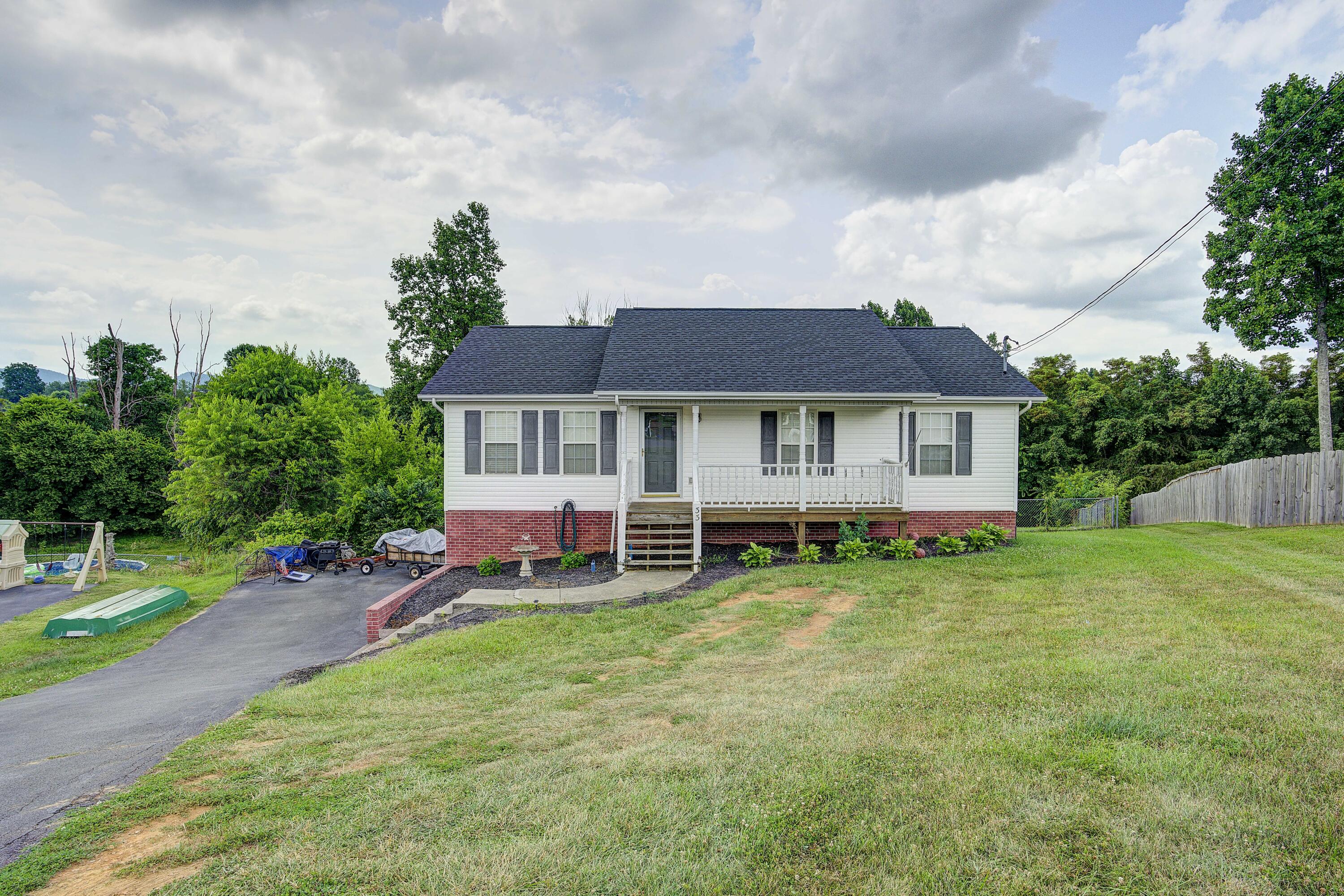 33 Mockingbird Court