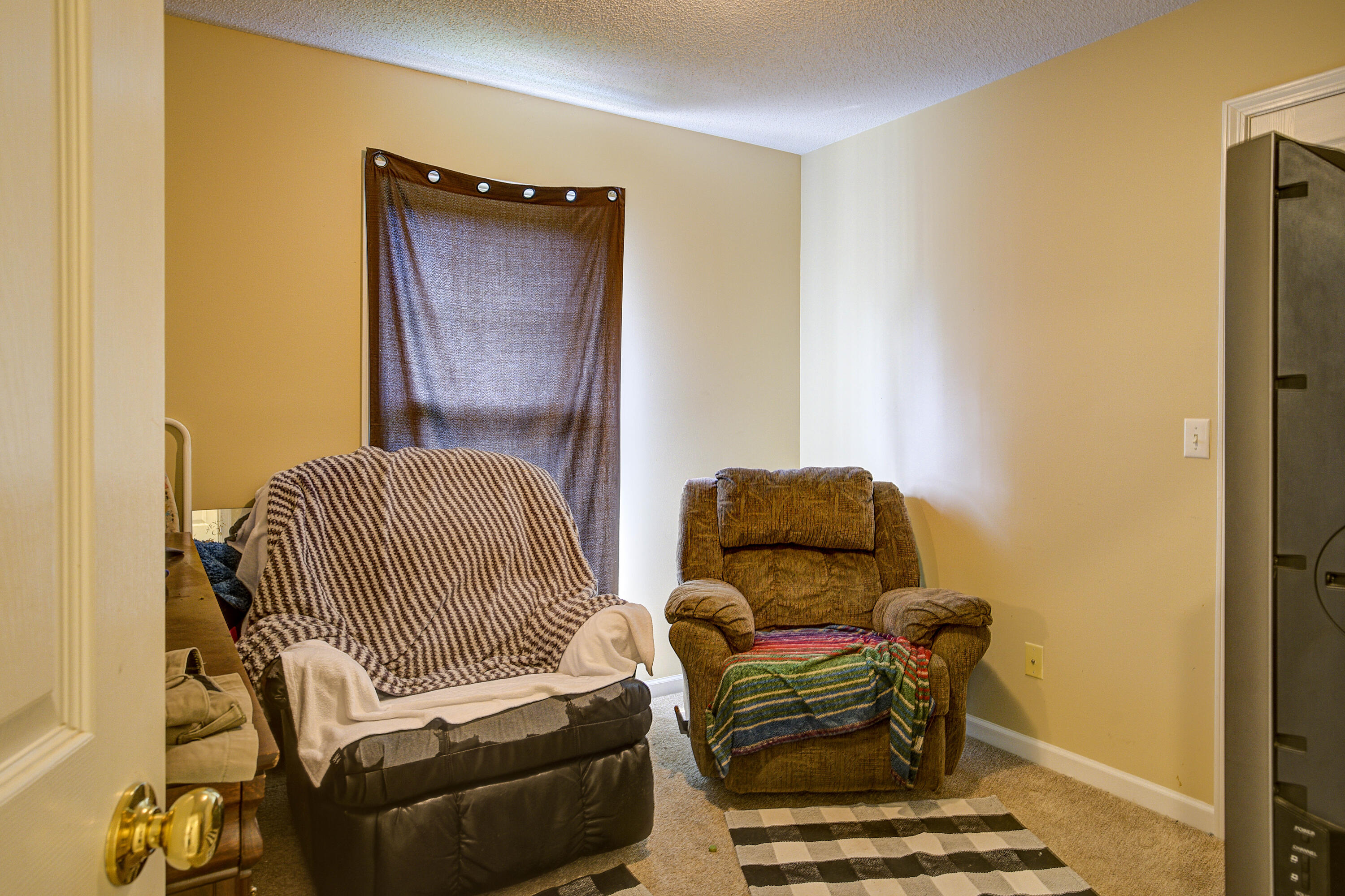 33 Mockingbird Court