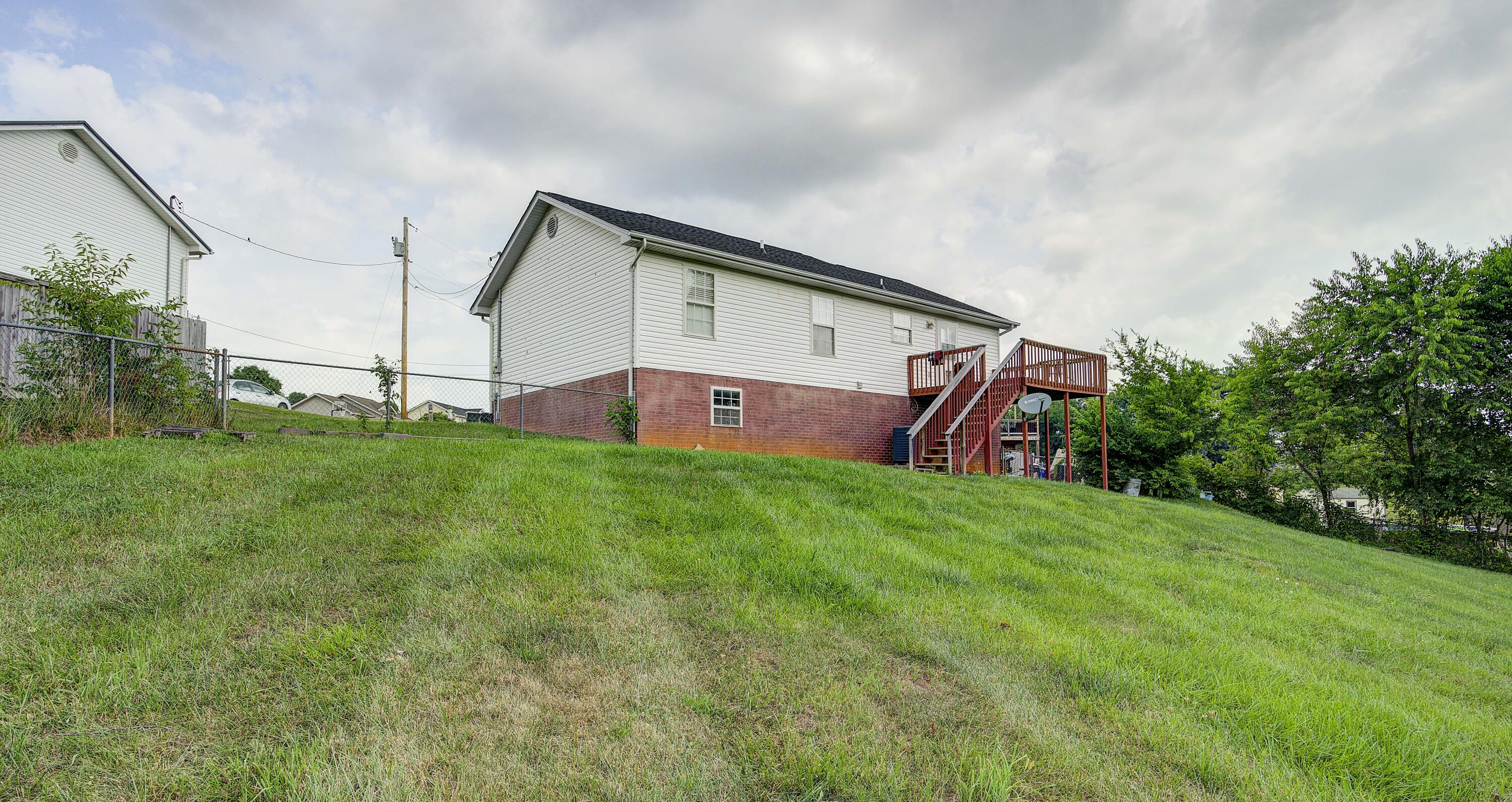 33 Mockingbird Court