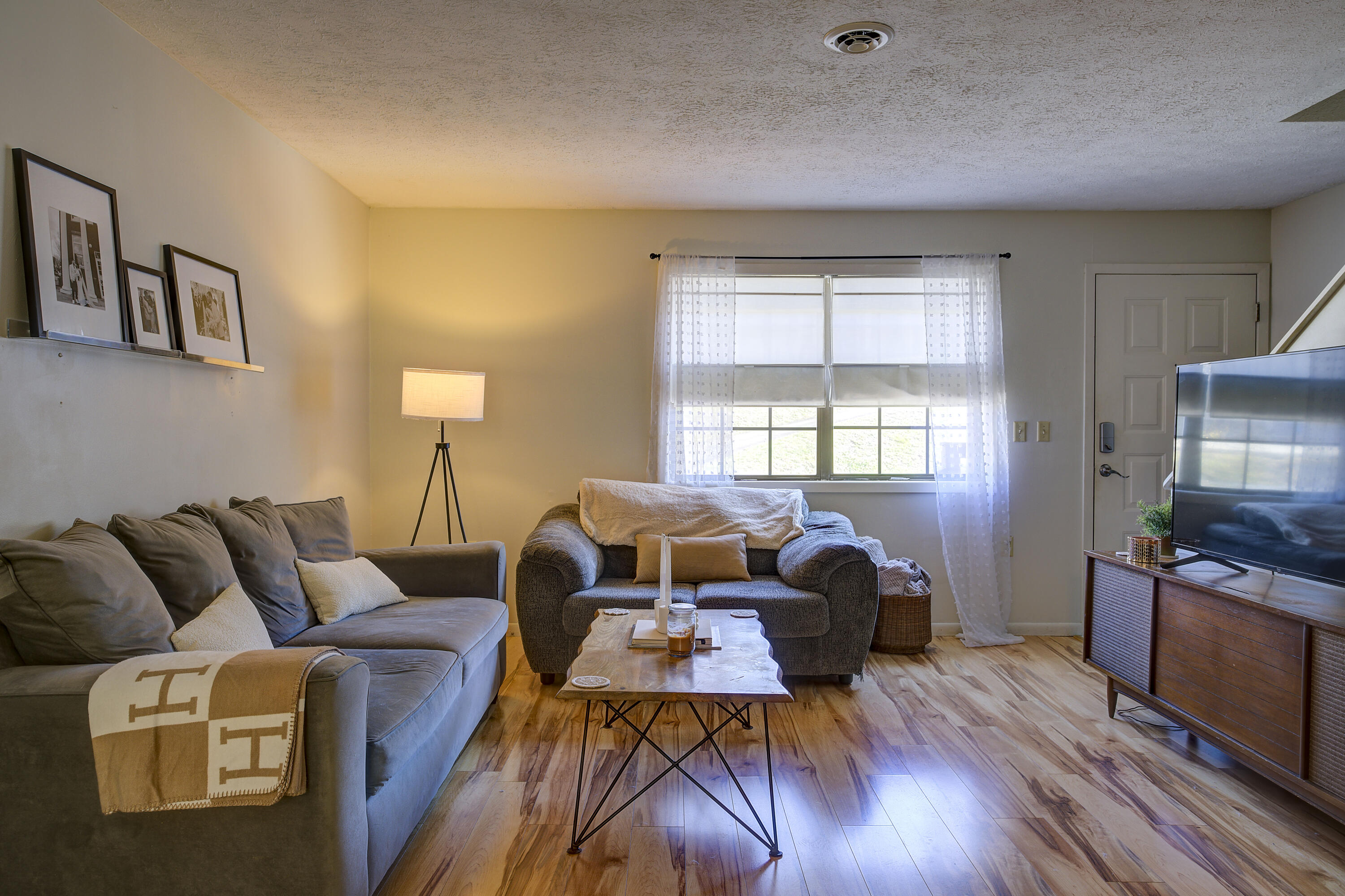 452 Eastley Court, C