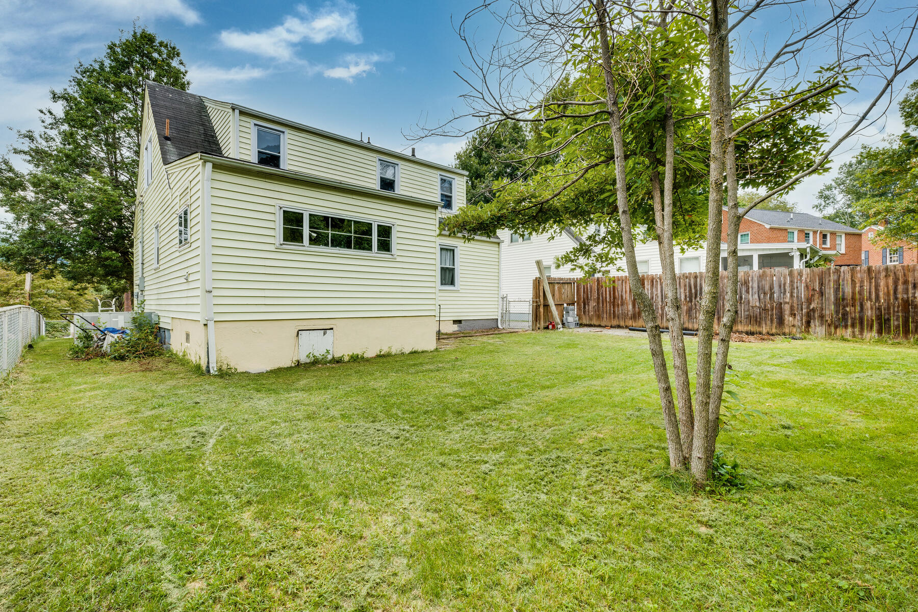 173 Seward Ave Avenue