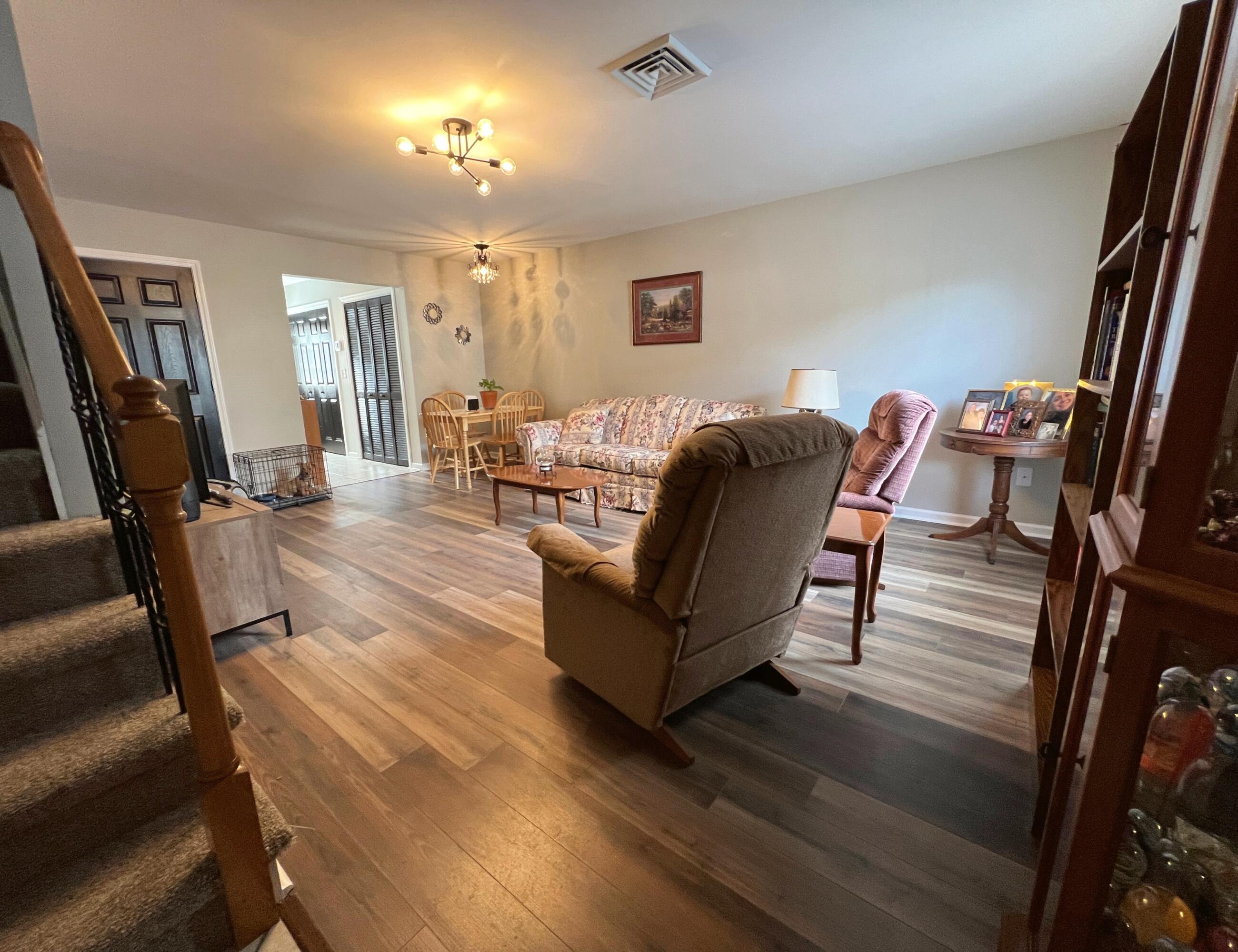2420 Volunteer Parkway, 39