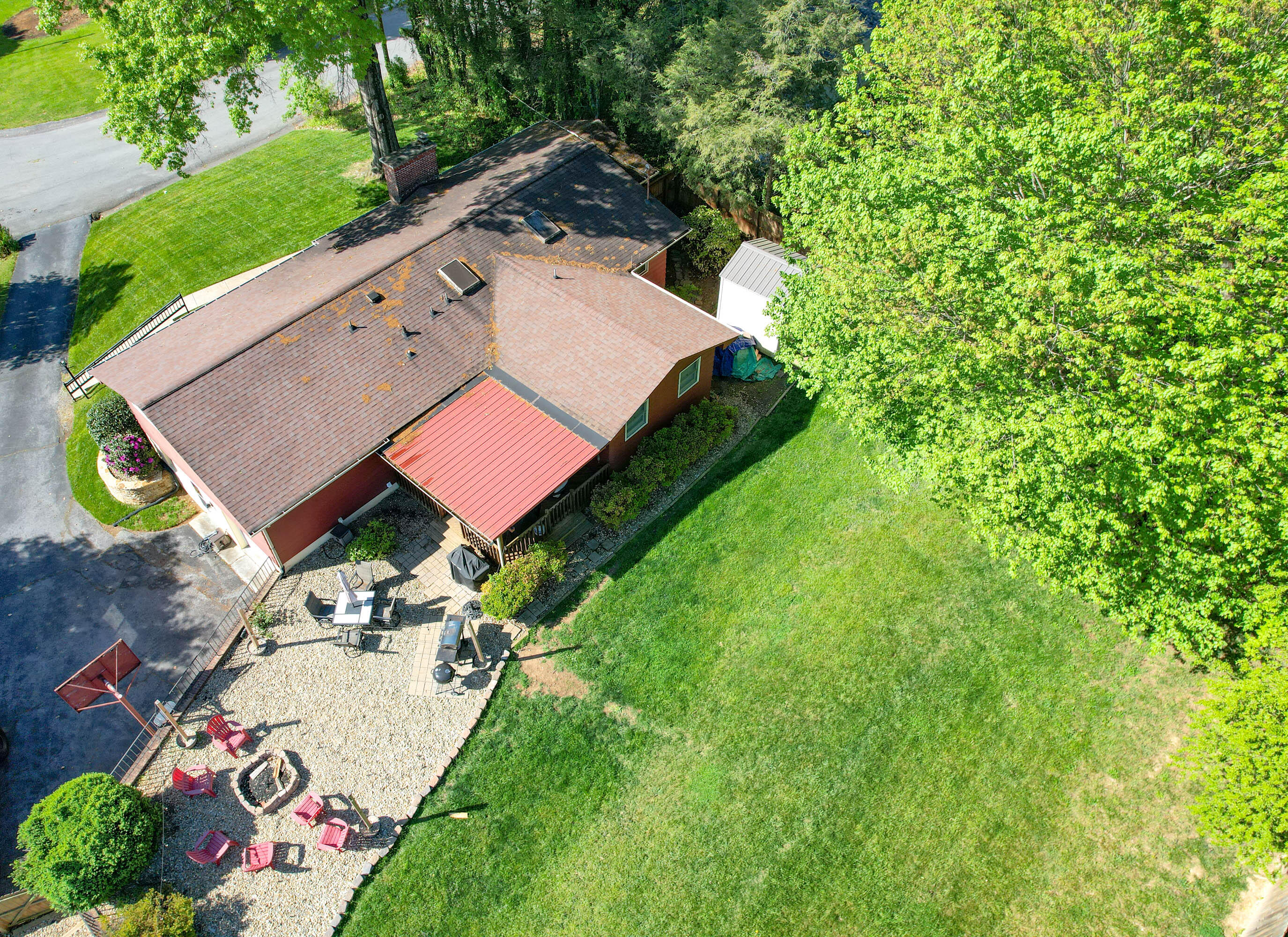 212 Carolyn Circle
