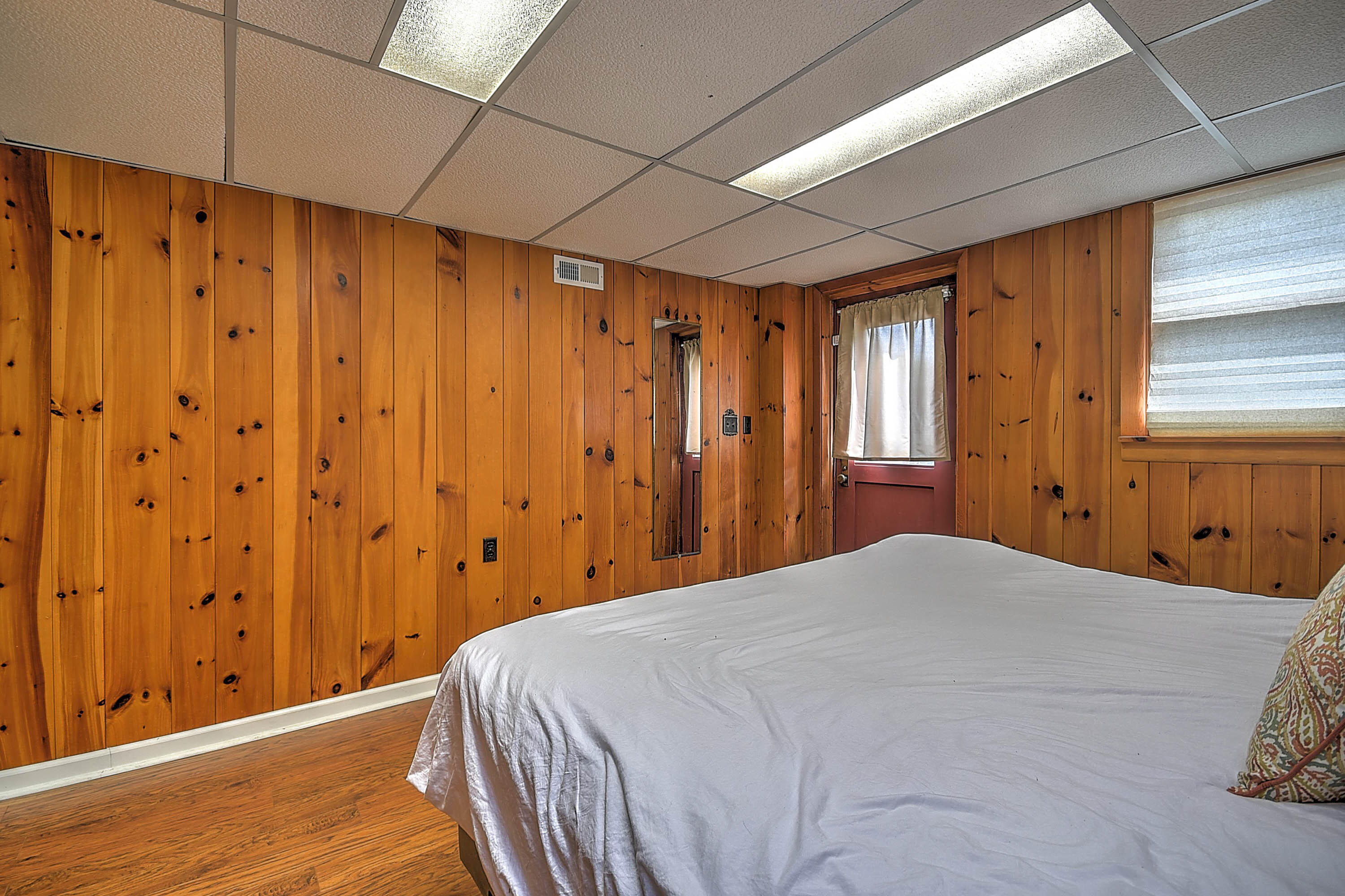 212 Carolyn Circle