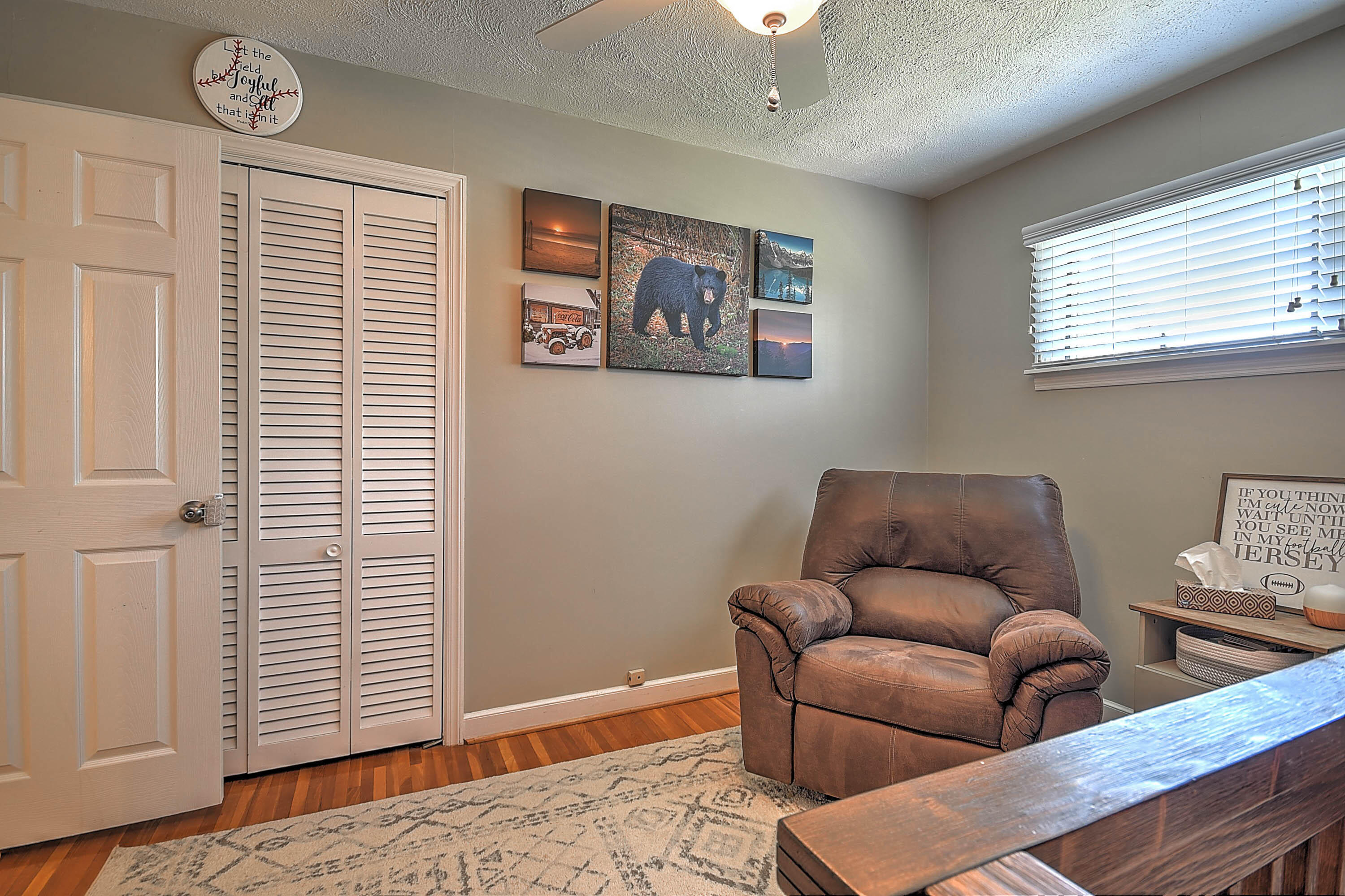 212 Carolyn Circle