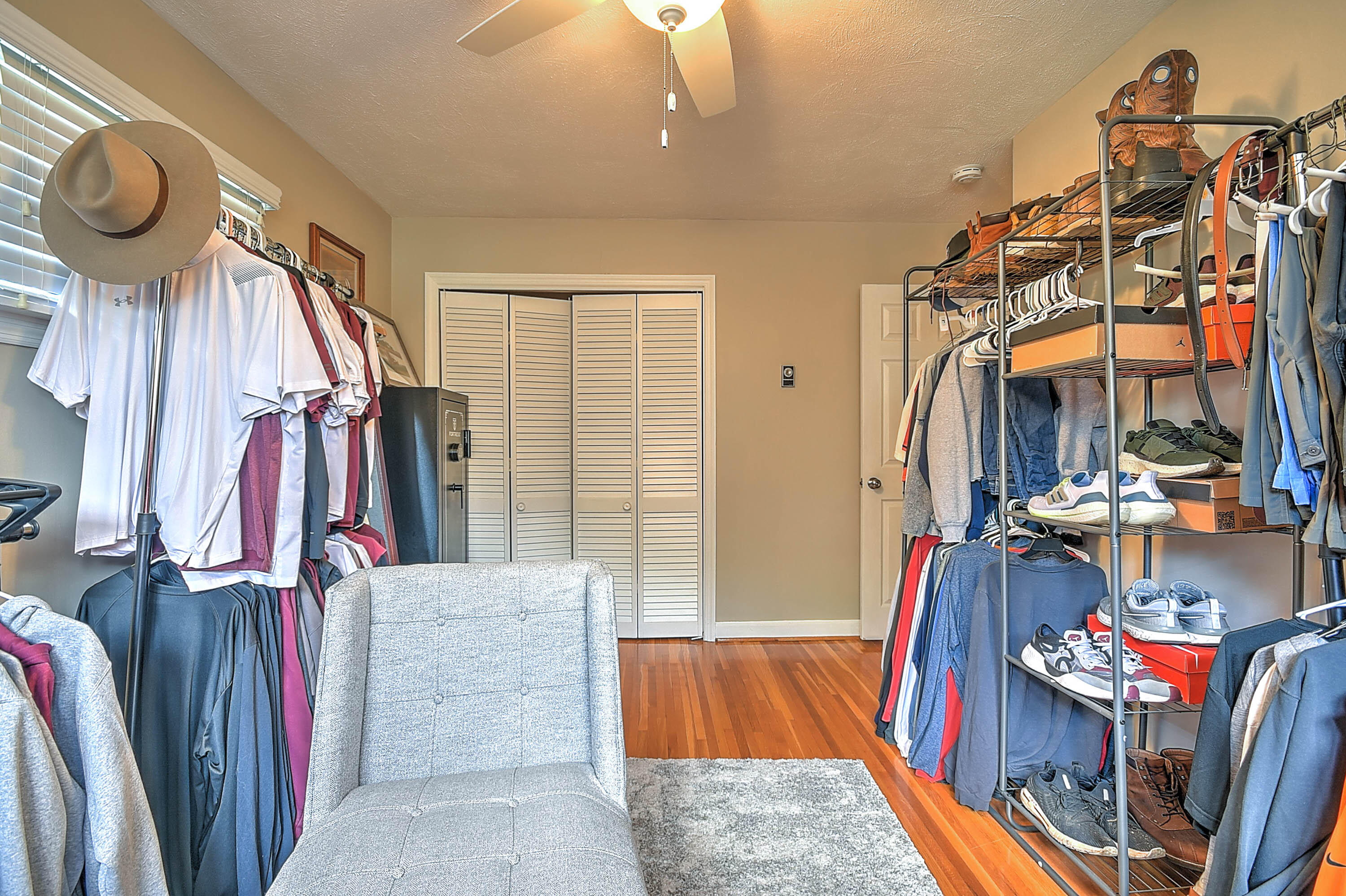 212 Carolyn Circle