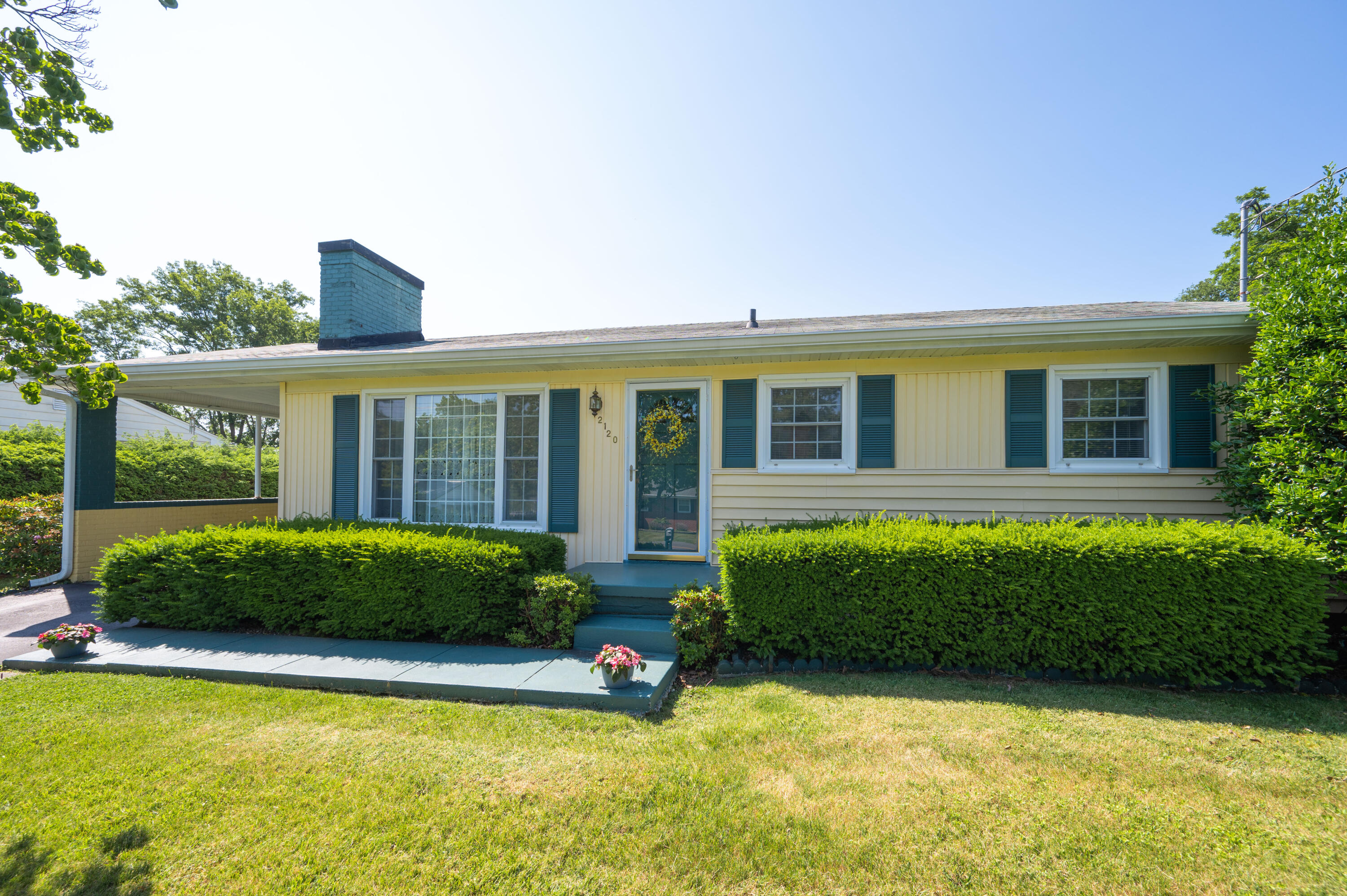 2120 Osborne Street