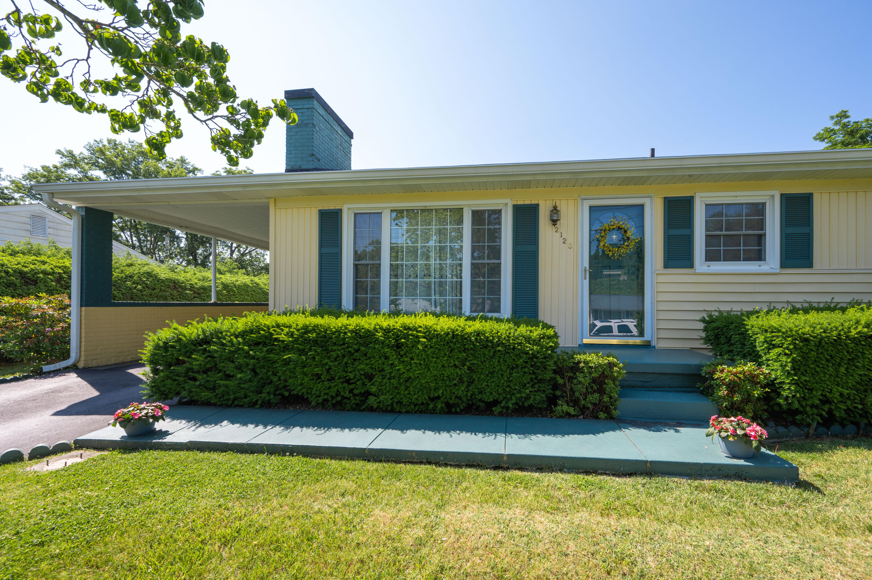 2120 Osborne Street