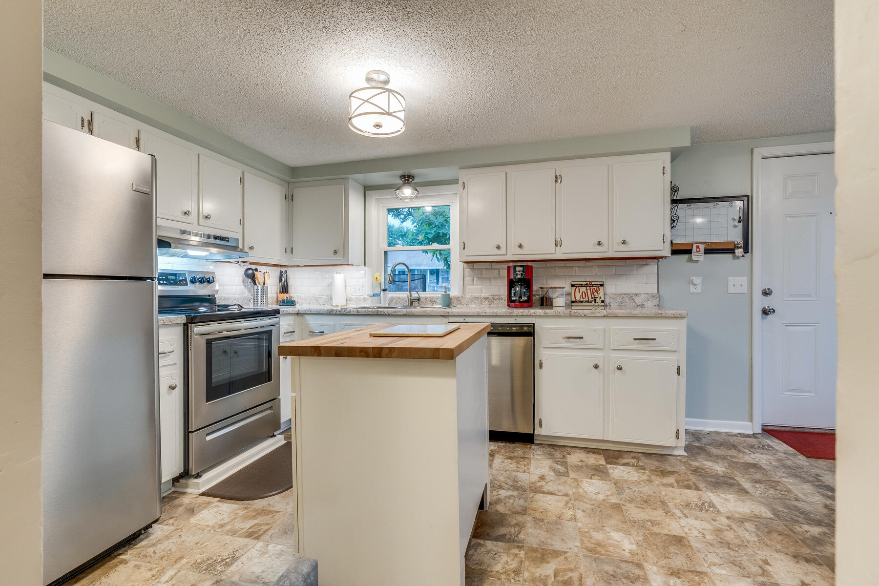 254 Jonesboro Dr Drive